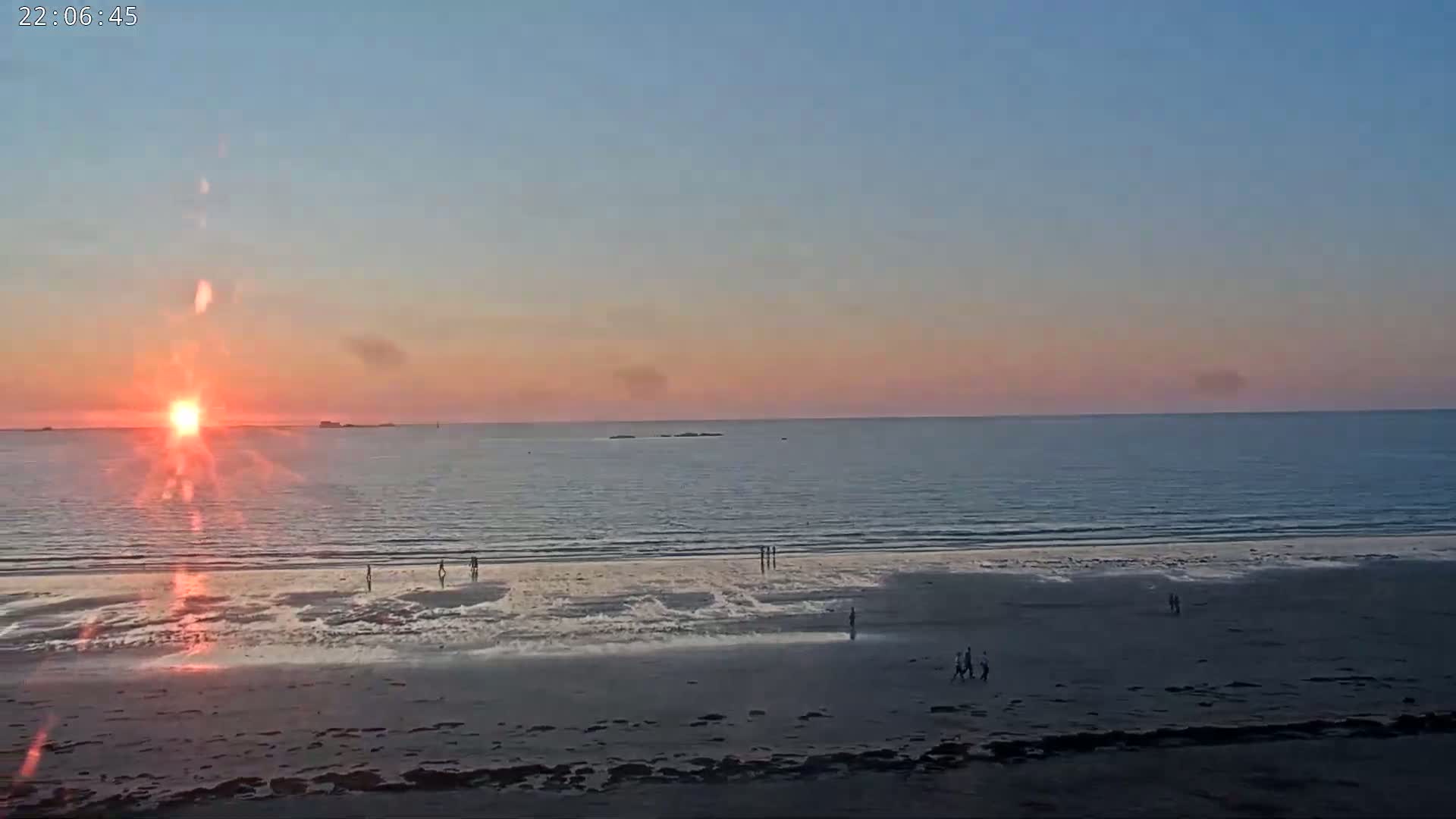 Saint-Malo - Plage de La Hoguette Beach Live Cam - Saint-Malo, Ille-et-Vilaine, Bretagne, France