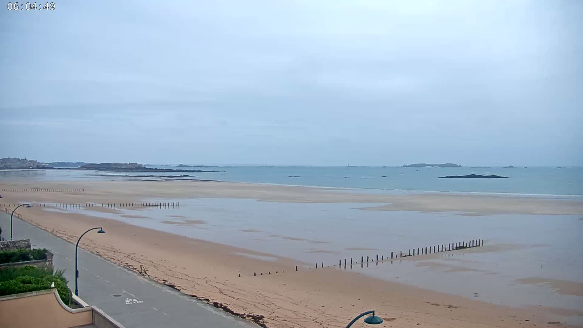 Saint-Malo - Plage de La Hoguette Beach Live Cam - Saint-Malo, Ille-et-Vilaine, Bretagne, France
