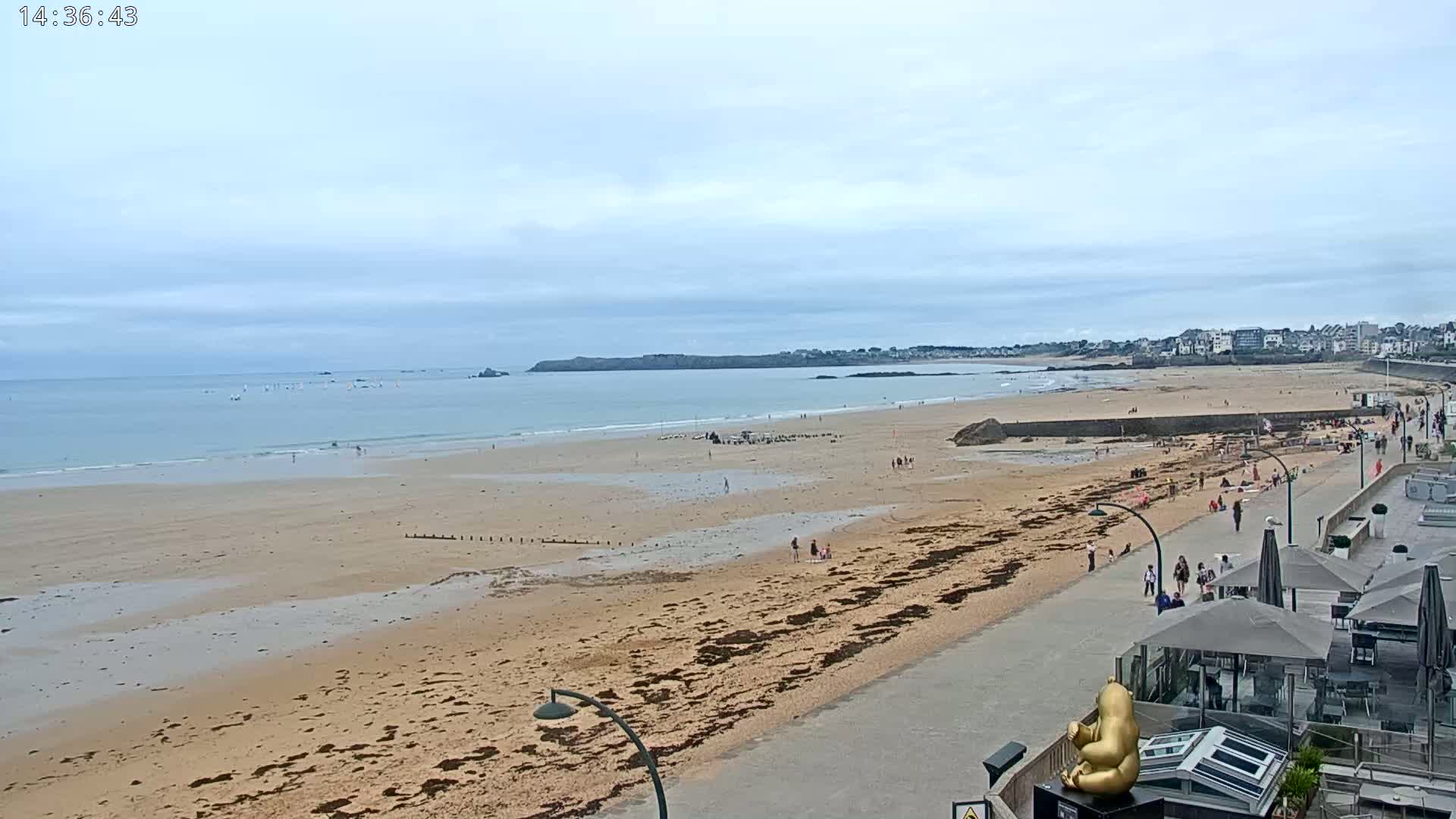 Saint-Malo - Plage de La Hoguette Beach Live Cam - Saint-Malo, Ille-et-Vilaine, Bretagne, France