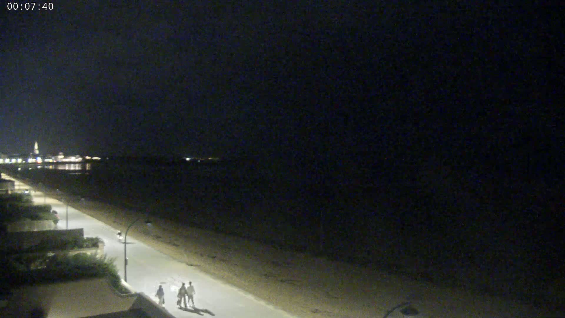 Saint-Malo - Plage de La Hoguette Beach Live Cam - Saint-Malo, Ille-et-Vilaine, Bretagne, France