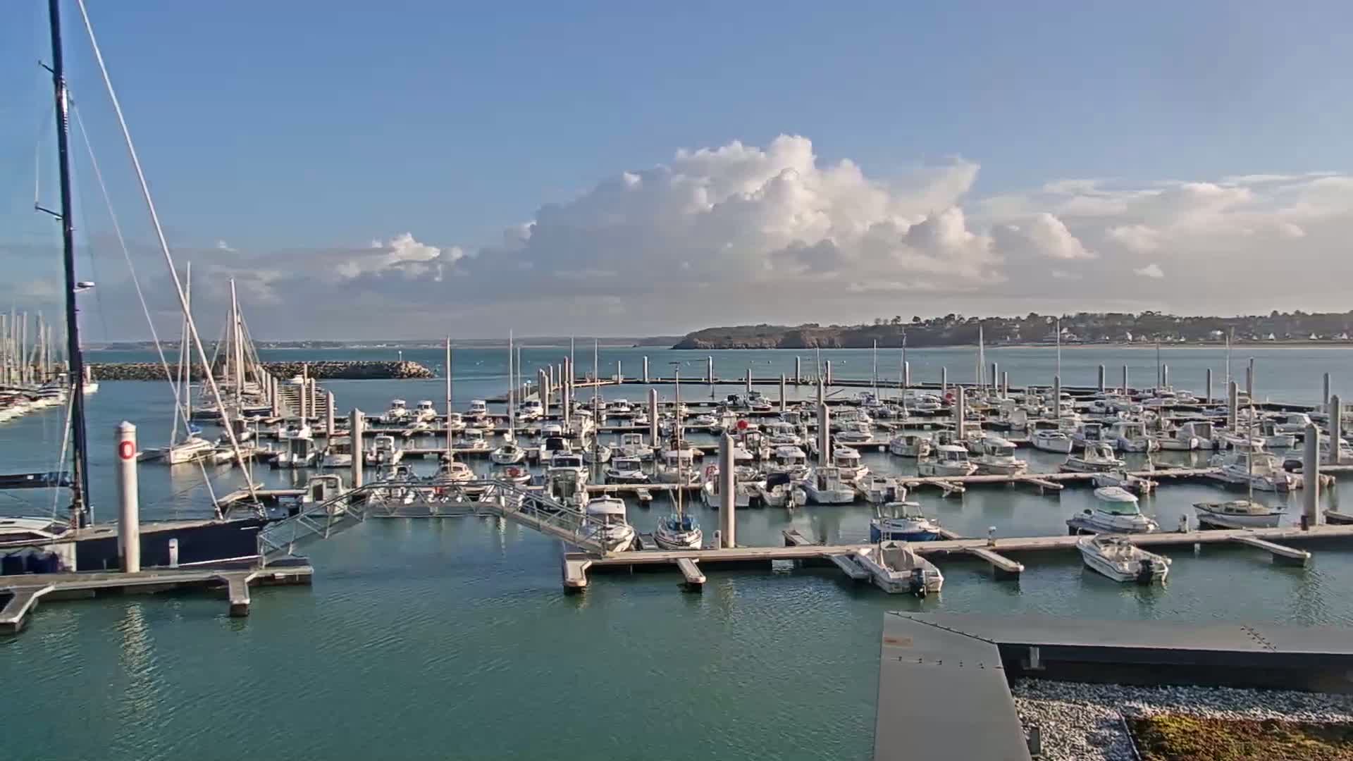 Saint-Cast-le-Guildo Marine & Beach Live Cam - Dinan, Cotes-d'Armor, Bretagne, France