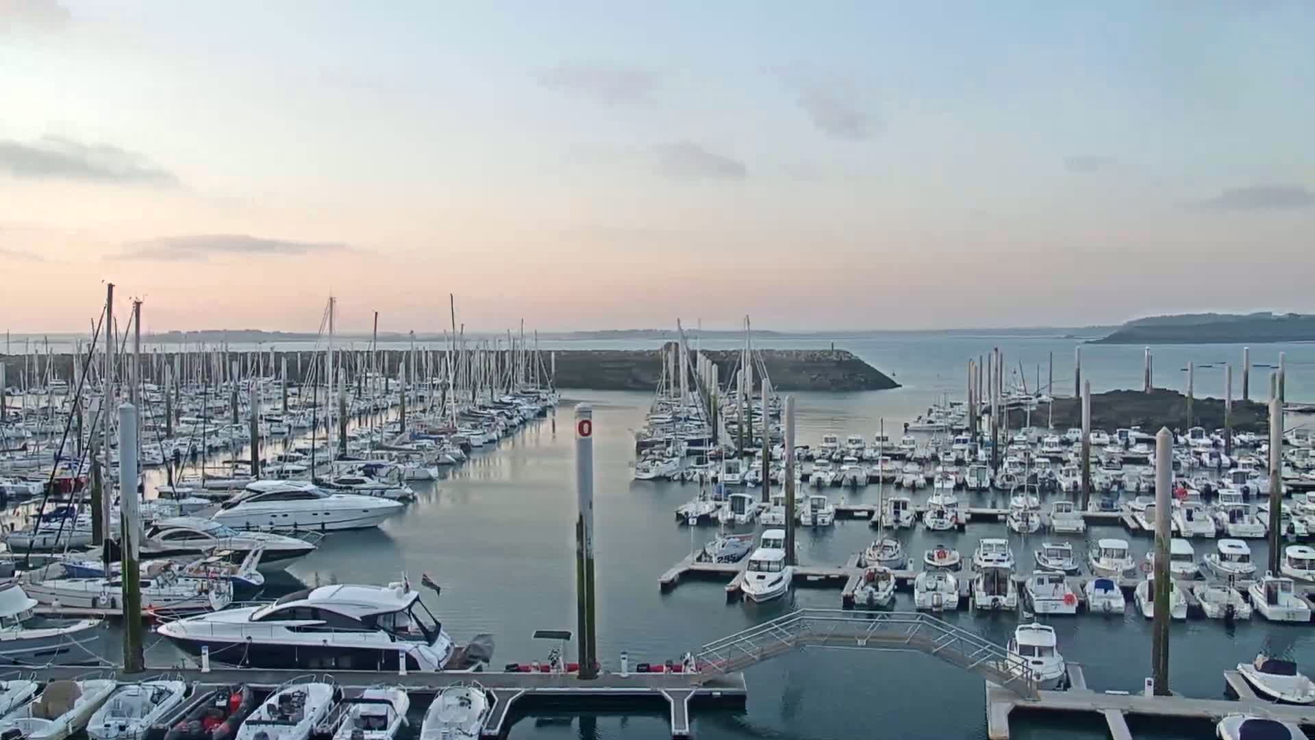 Saint-Cast-le-Guildo Marine & Beach Live Cam - Dinan, Cotes-d'Armor, Bretagne, France