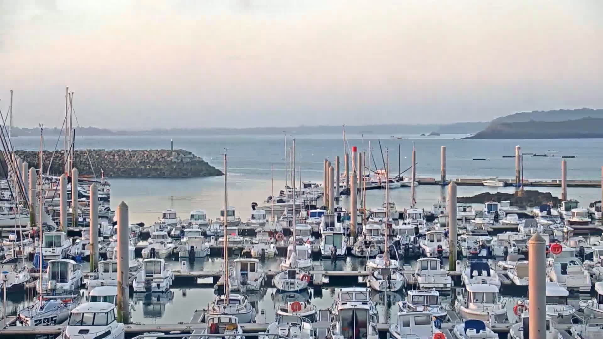 Saint-Cast-le-Guildo Marine & Beach Live Cam - Dinan, Cotes-d'Armor, Bretagne, France