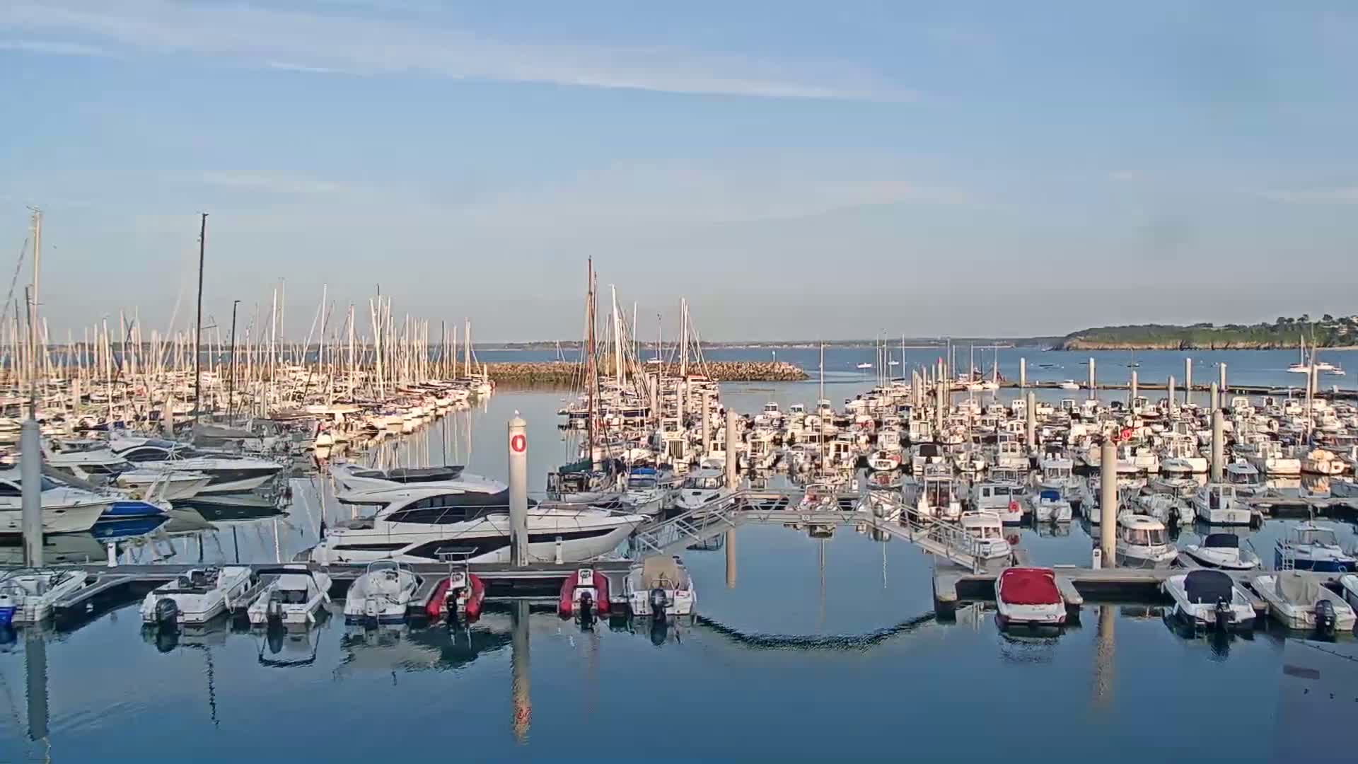Saint-Cast-le-Guildo Marine & Beach Live Cam - Dinan, Cotes-d'Armor, Bretagne, France