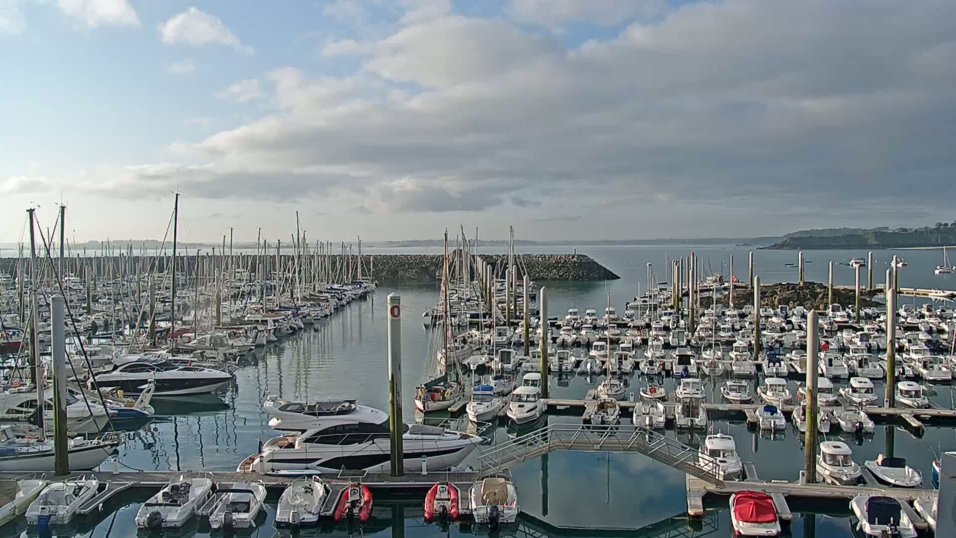 Saint-Cast-le-Guildo Marine & Beach Live Cam - Dinan, Cotes-d'Armor, Bretagne, France
