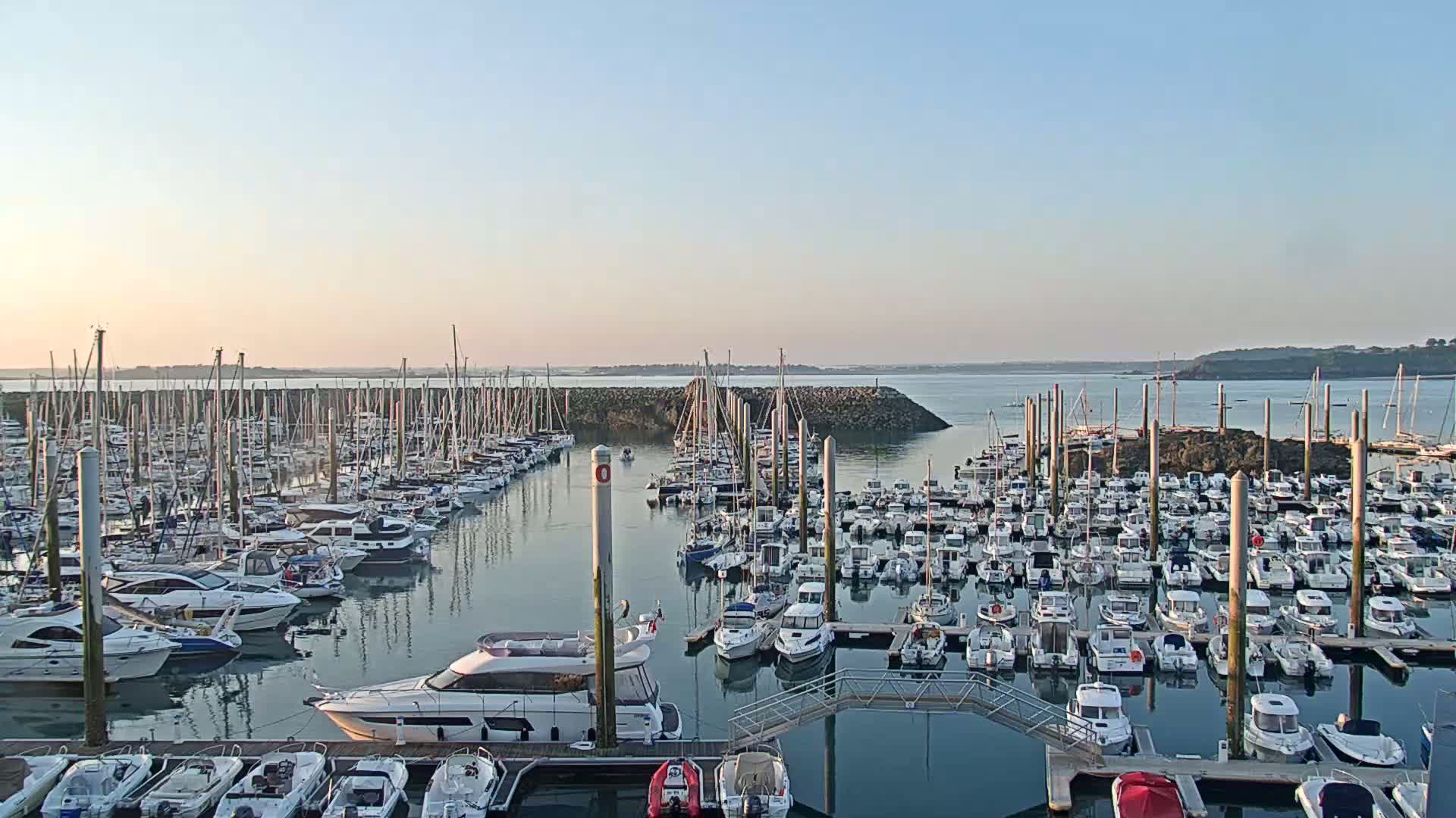 Saint-Cast-le-Guildo Marine & Beach Live Cam - Dinan, Cotes-d'Armor, Bretagne, France