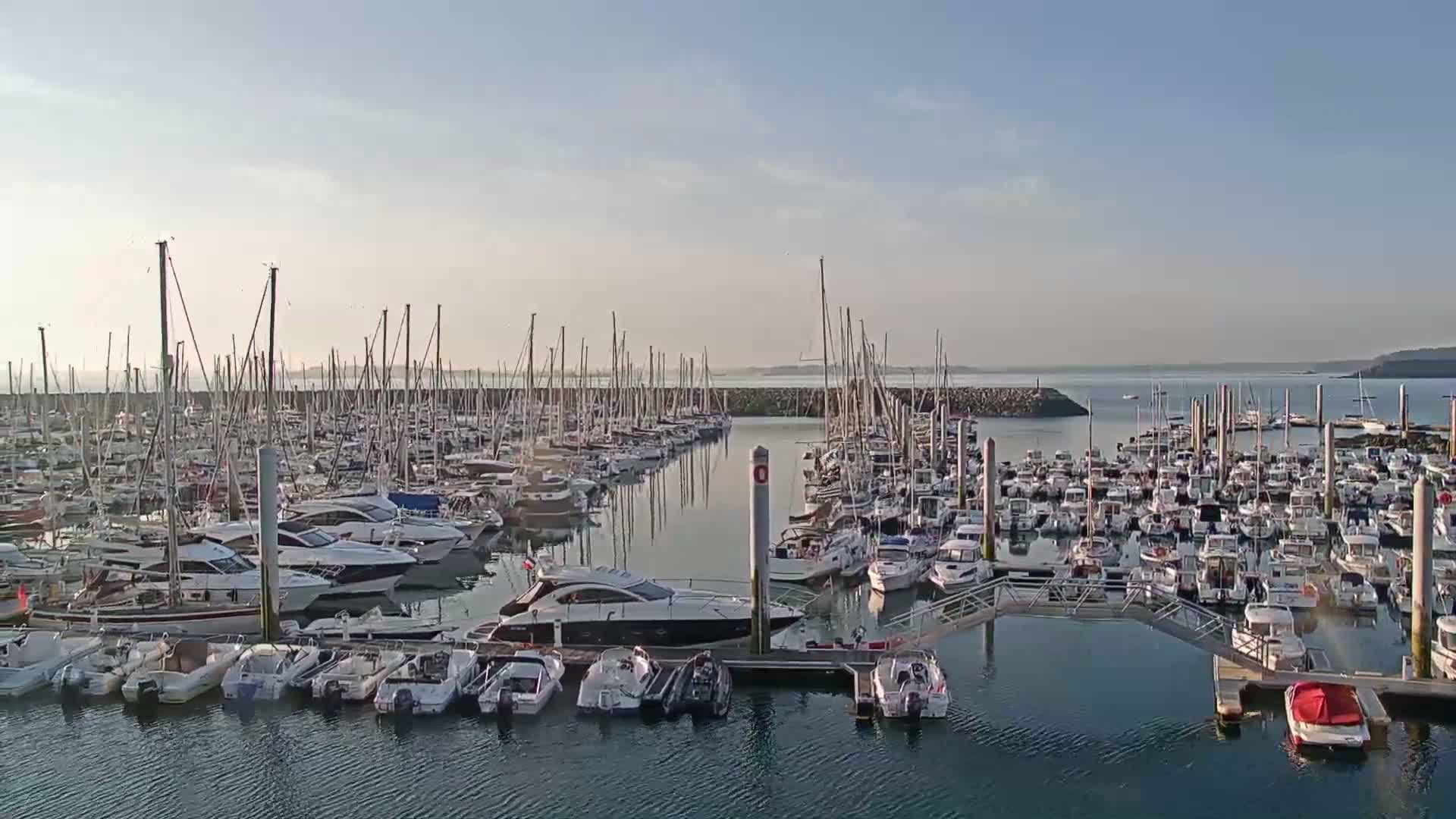Saint-Cast-le-Guildo Marine & Beach Live Cam - Dinan, Cotes-d'Armor, Bretagne, France