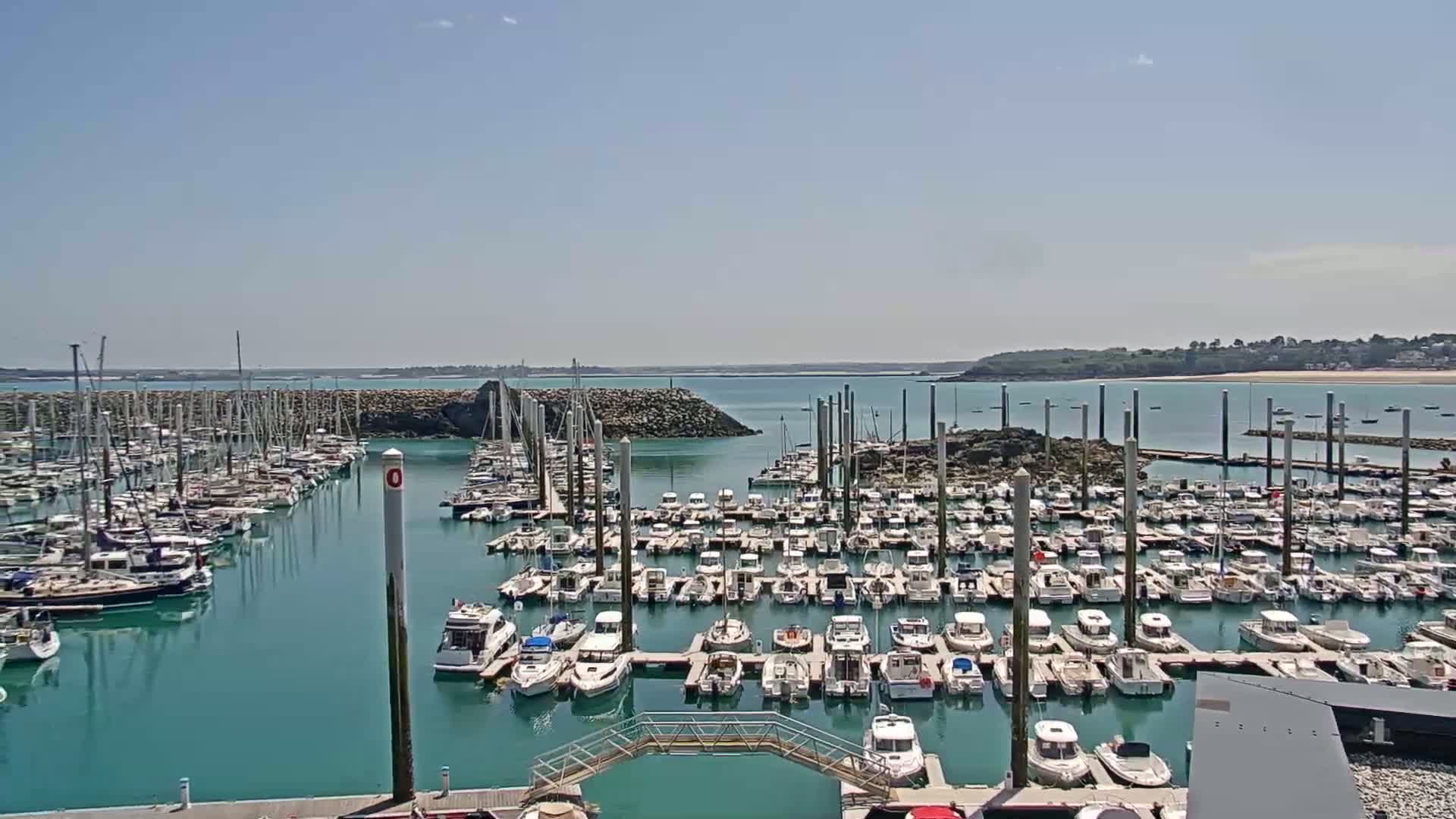 Saint-Cast-le-Guildo Marine & Beach Live Cam - Dinan, Cotes-d'Armor, Bretagne, France