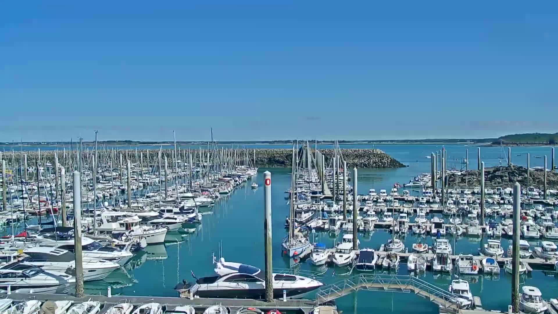 Saint-Cast-le-Guildo Marine & Beach Live Cam - Dinan, Cotes-d'Armor, Bretagne, France