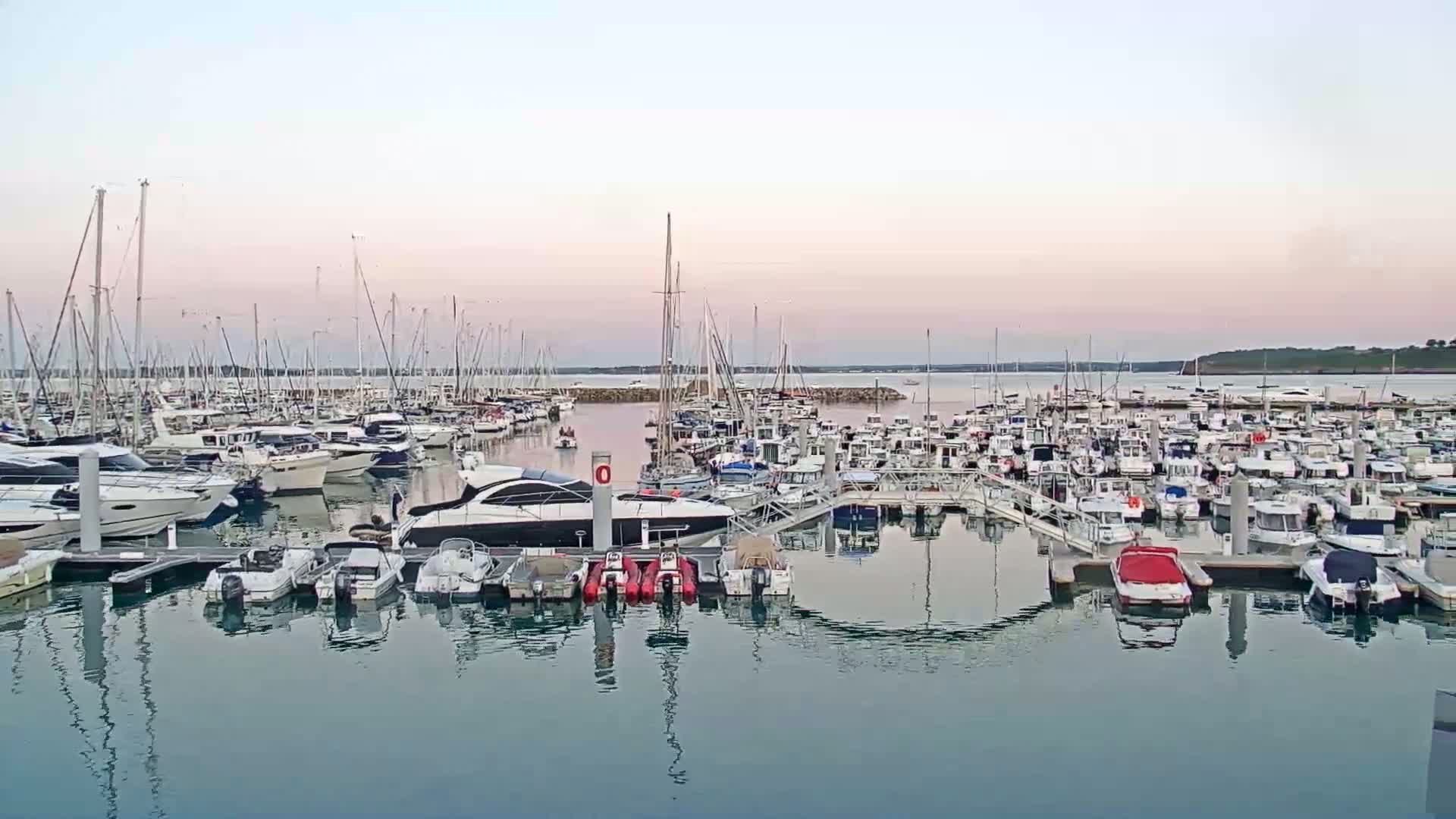 Saint-Cast-le-Guildo Marine & Beach Live Cam - Dinan, Cotes-d'Armor, Bretagne, France