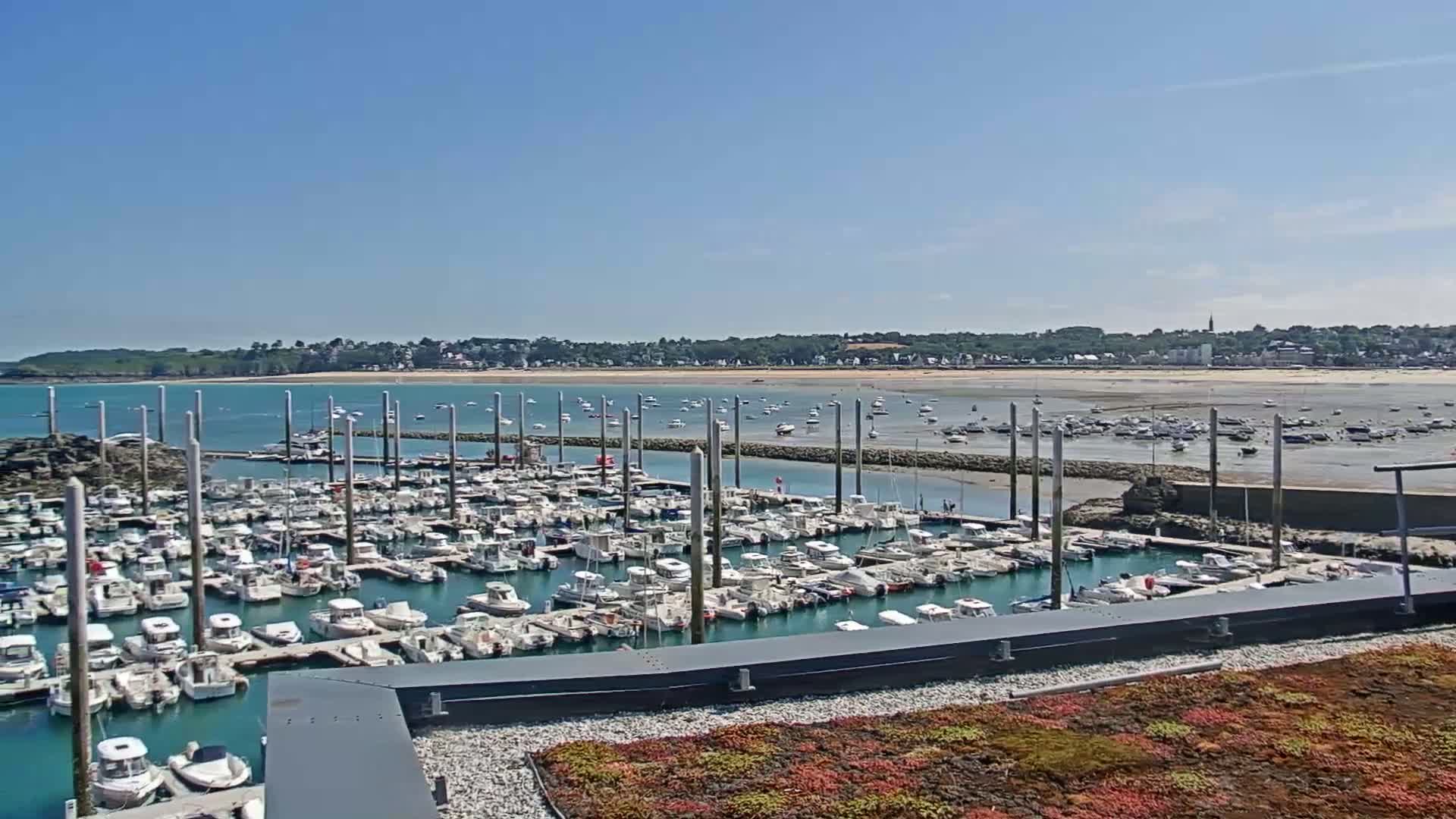 Saint-Cast-le-Guildo Marine & Beach Live Cam - Dinan, Cotes-d'Armor, Bretagne, France