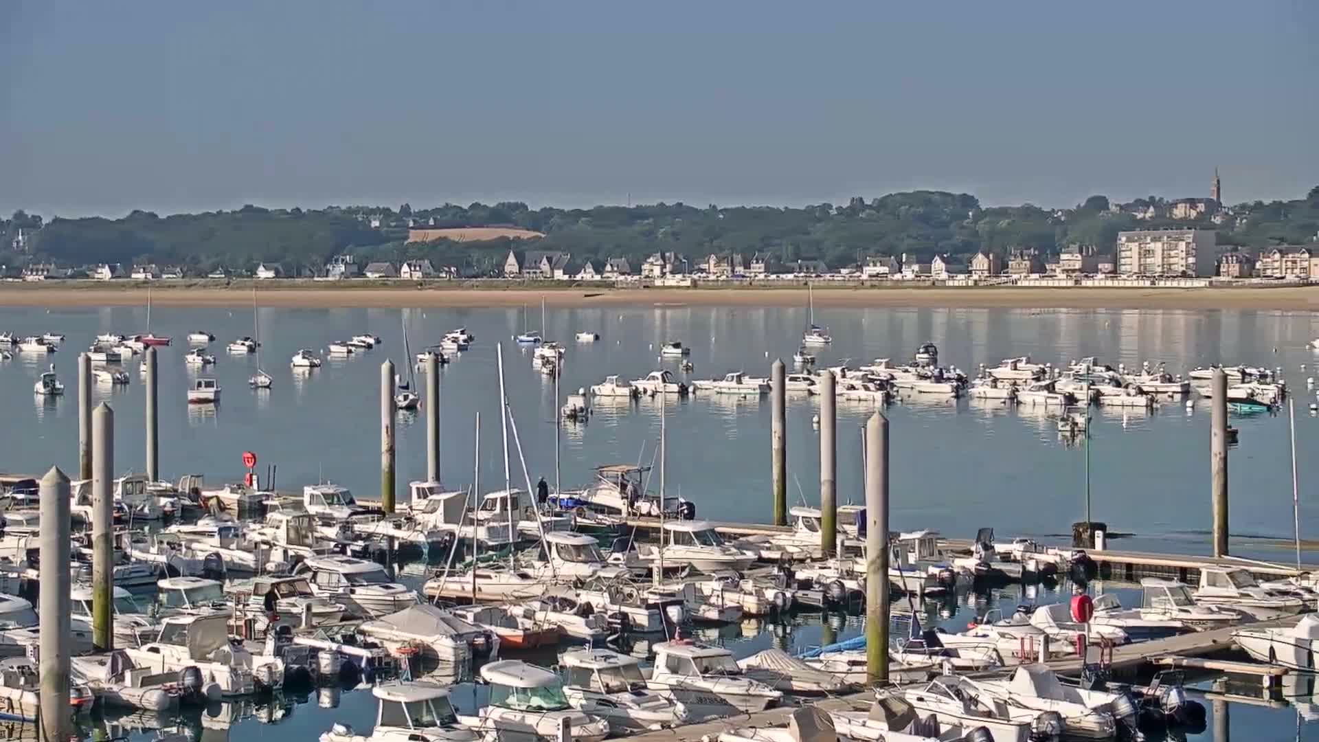 Saint-Cast-le-Guildo Marine & Beach Live Cam - Dinan, Cotes-d'Armor, Bretagne, France