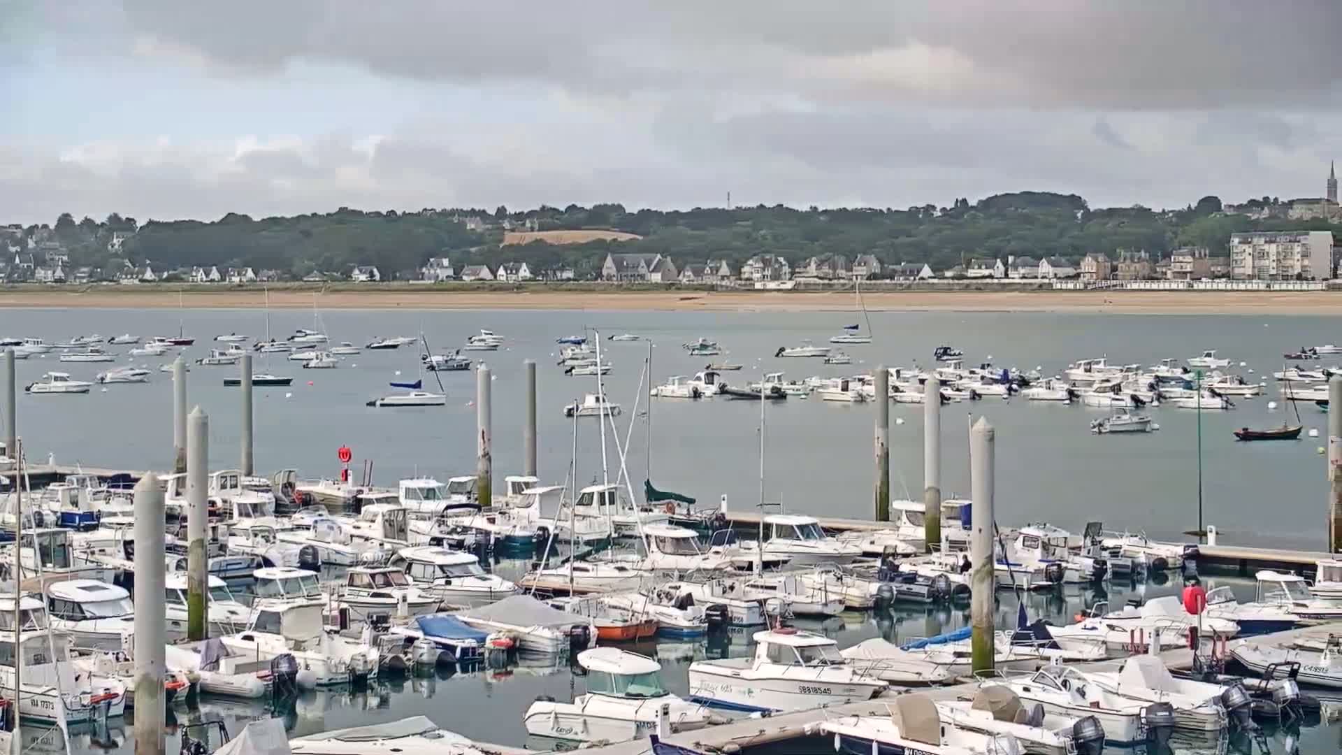 Saint-Cast-le-Guildo Marine & Beach Live Cam - Dinan, Cotes-d'Armor, Bretagne, France