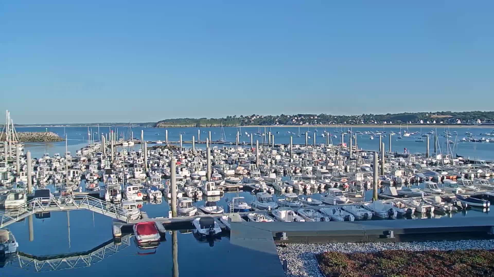 Saint-Cast-le-Guildo Marine & Beach Live Cam - Dinan, Cotes-d'Armor, Bretagne, France