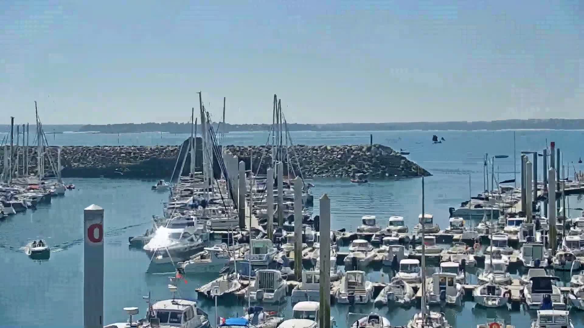 Saint-Cast-le-Guildo Marine & Beach Live Cam - Dinan, Cotes-d'Armor, Bretagne, France