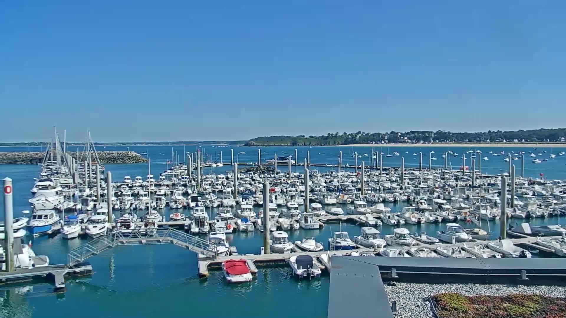 Saint-Cast-le-Guildo Marine & Beach Live Cam - Dinan, Cotes-d'Armor, Bretagne, France