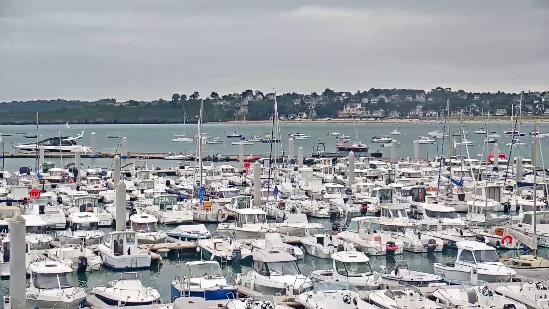 Saint-Cast-le-Guildo Marine & Beach Live Cam - Dinan, Cotes-d'Armor, Bretagne, France