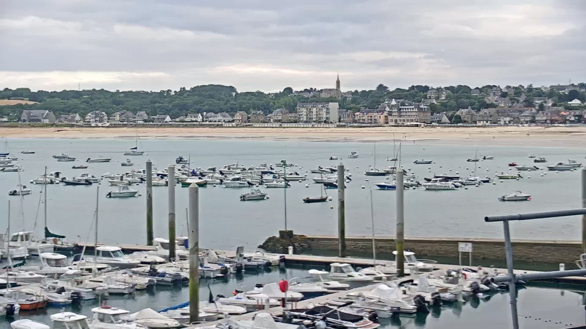 Saint-Cast-le-Guildo Marine & Beach Live Cam - Dinan, Cotes-d'Armor, Bretagne, France