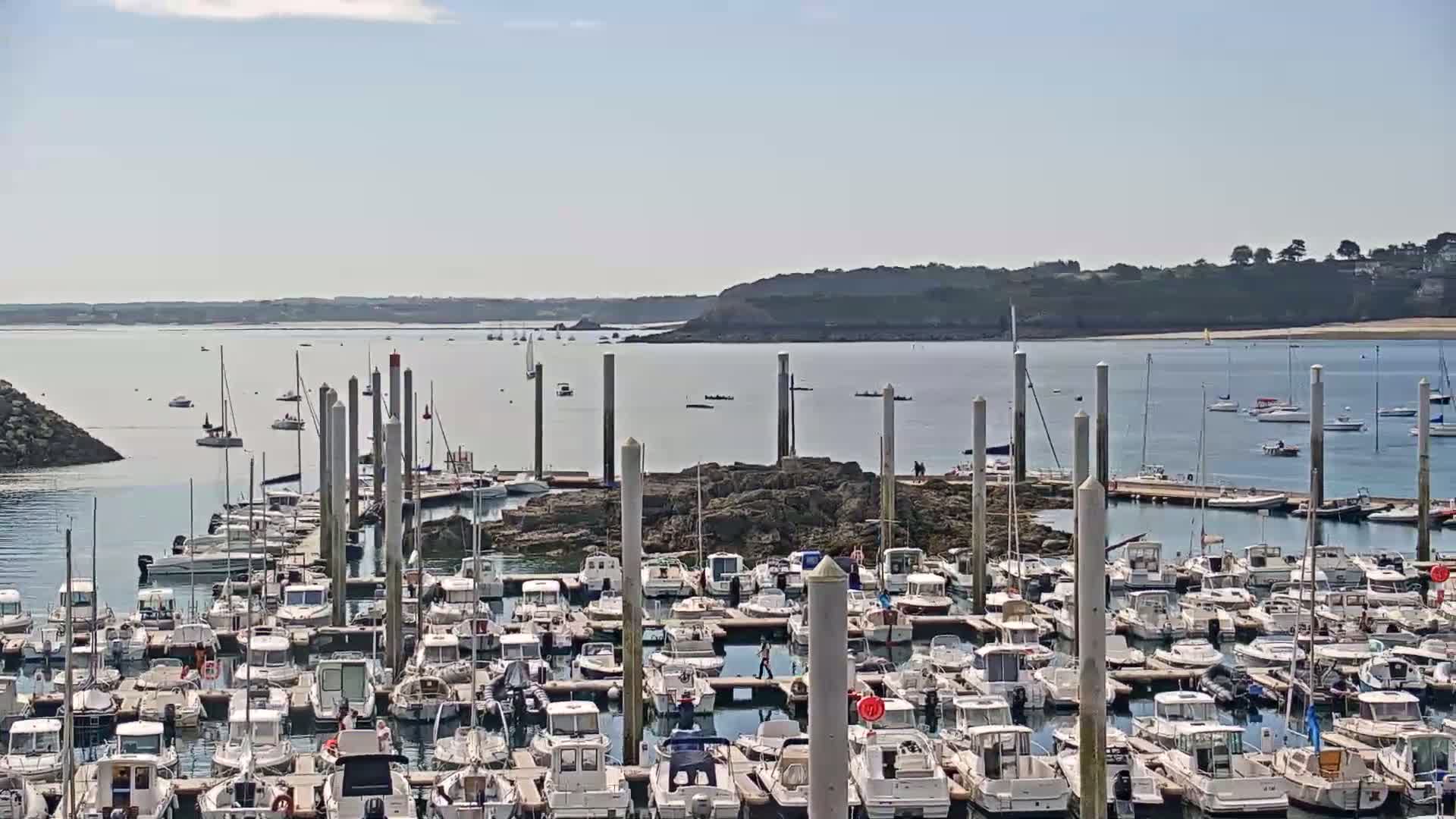 Saint-Cast-le-Guildo Marine & Beach Live Cam - Dinan, Cotes-d'Armor, Bretagne, France
