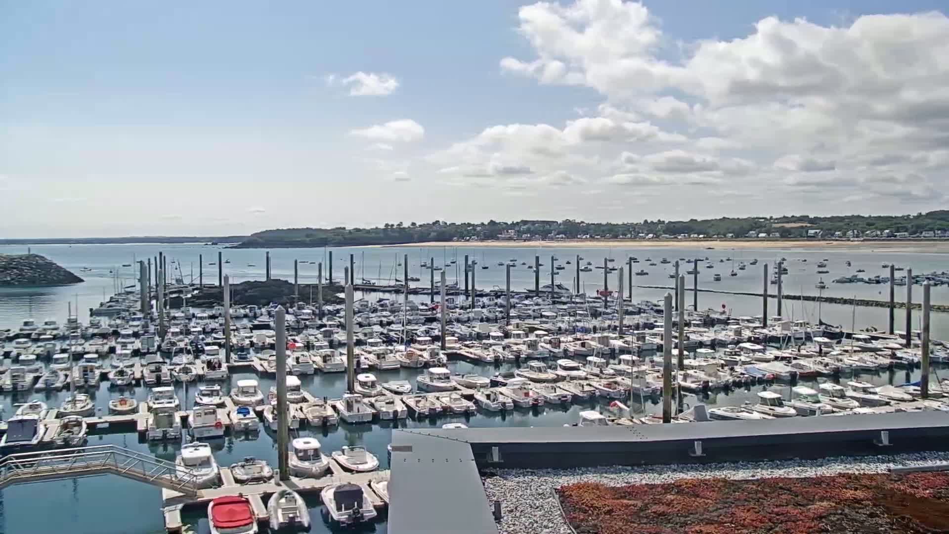 Saint-Cast-le-Guildo Marine & Beach Live Cam - Dinan, Cotes-d'Armor, Bretagne, France