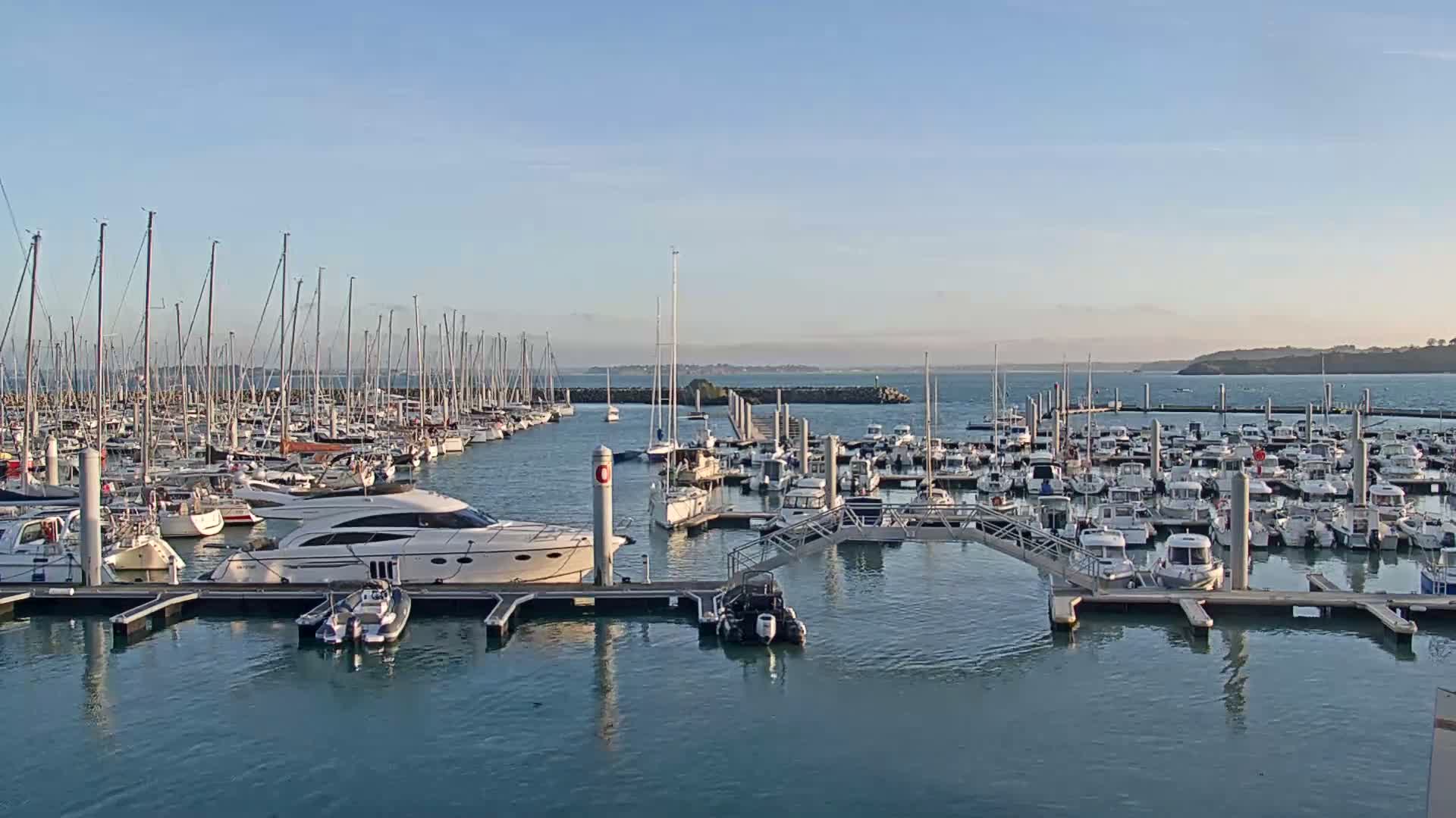 Saint-Cast-le-Guildo Marine & Beach Live Cam - Dinan, Cotes-d'Armor, Bretagne, France