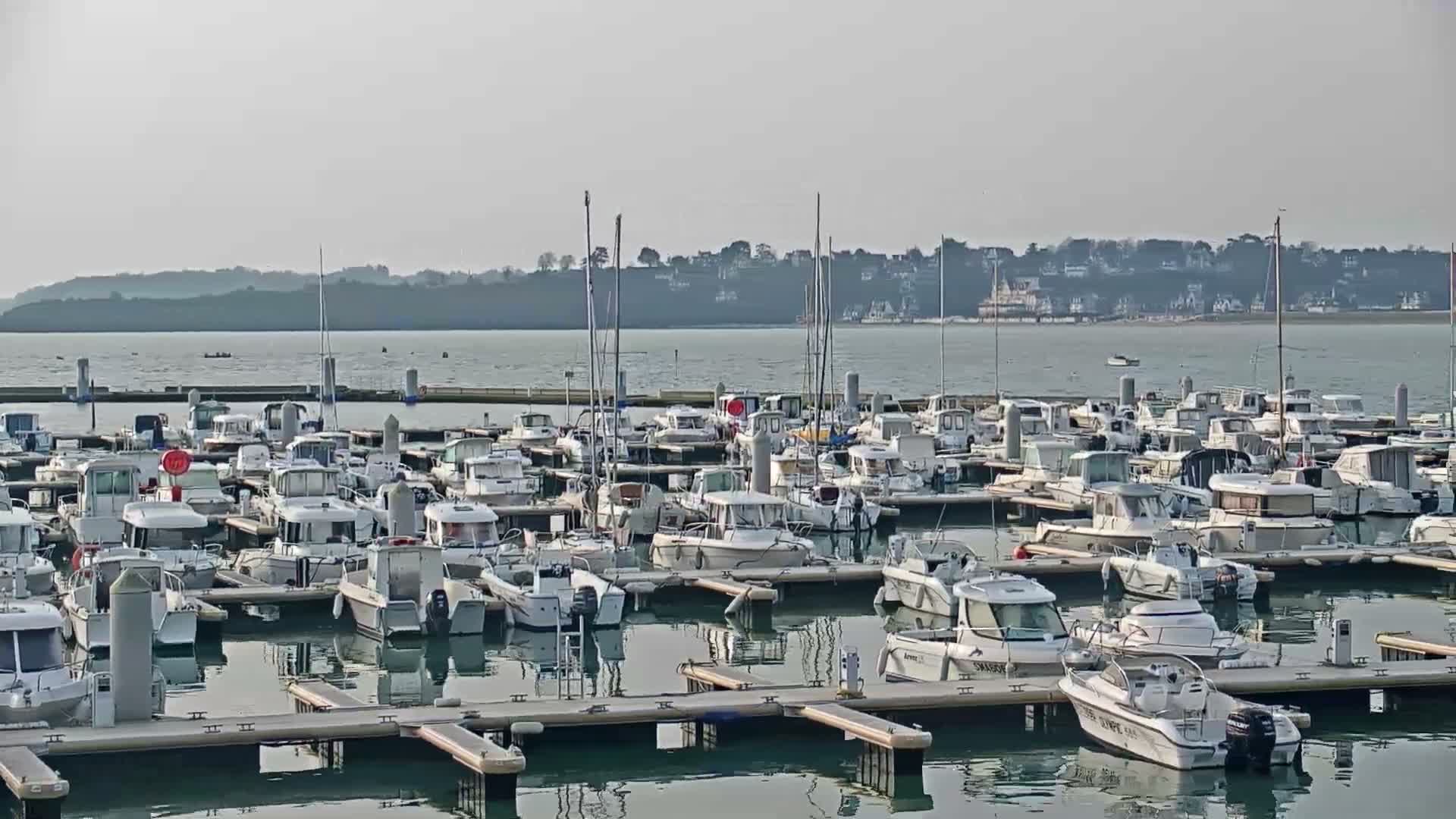 Saint-Cast-le-Guildo Marine & Beach Live Cam - Dinan, Cotes-d'Armor, Bretagne, France
