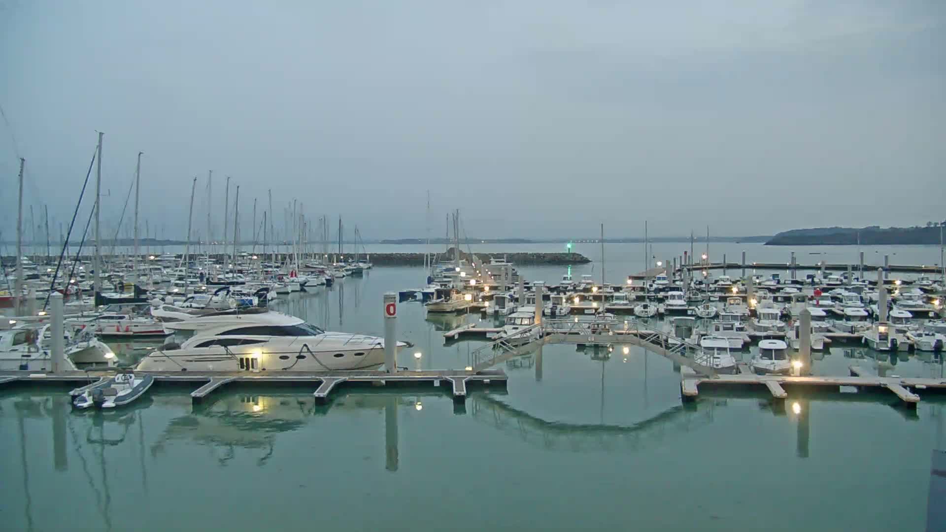 Saint-Cast-le-Guildo Marine & Beach Live Cam - Dinan, Cotes-d'Armor, Bretagne, France