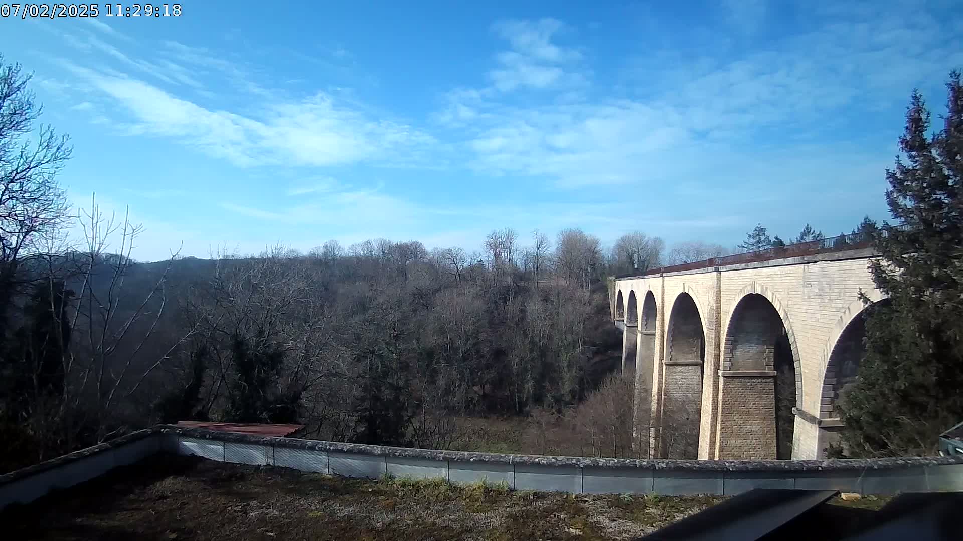 Semur-en-Auxois Commune  Village Live Cam - Montbard, Cote-d'Or, Bourgogne-Franche-Comte, France