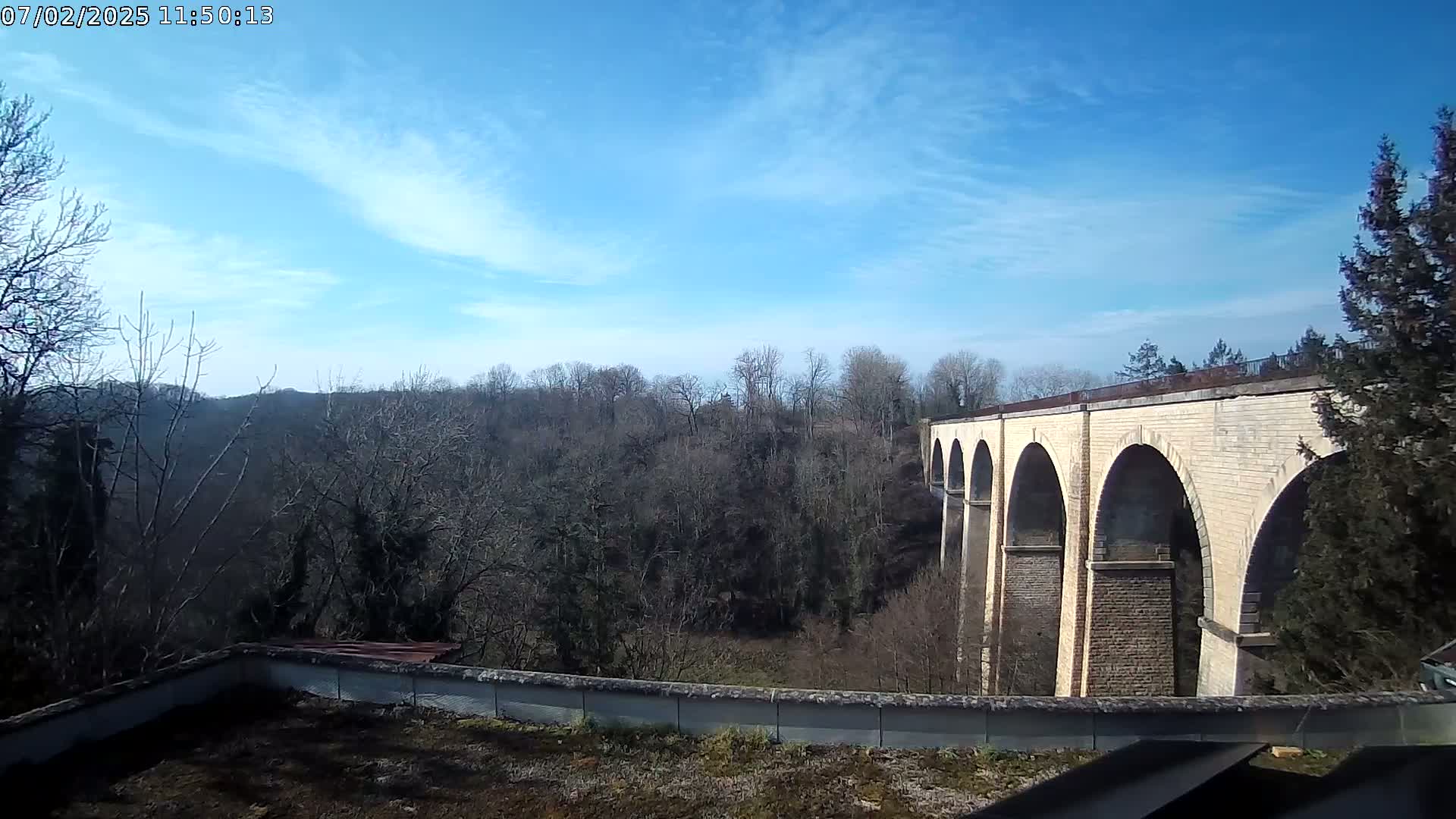 Semur-en-Auxois Commune  Village Live Cam - Montbard, Cote-d'Or, Bourgogne-Franche-Comte, France