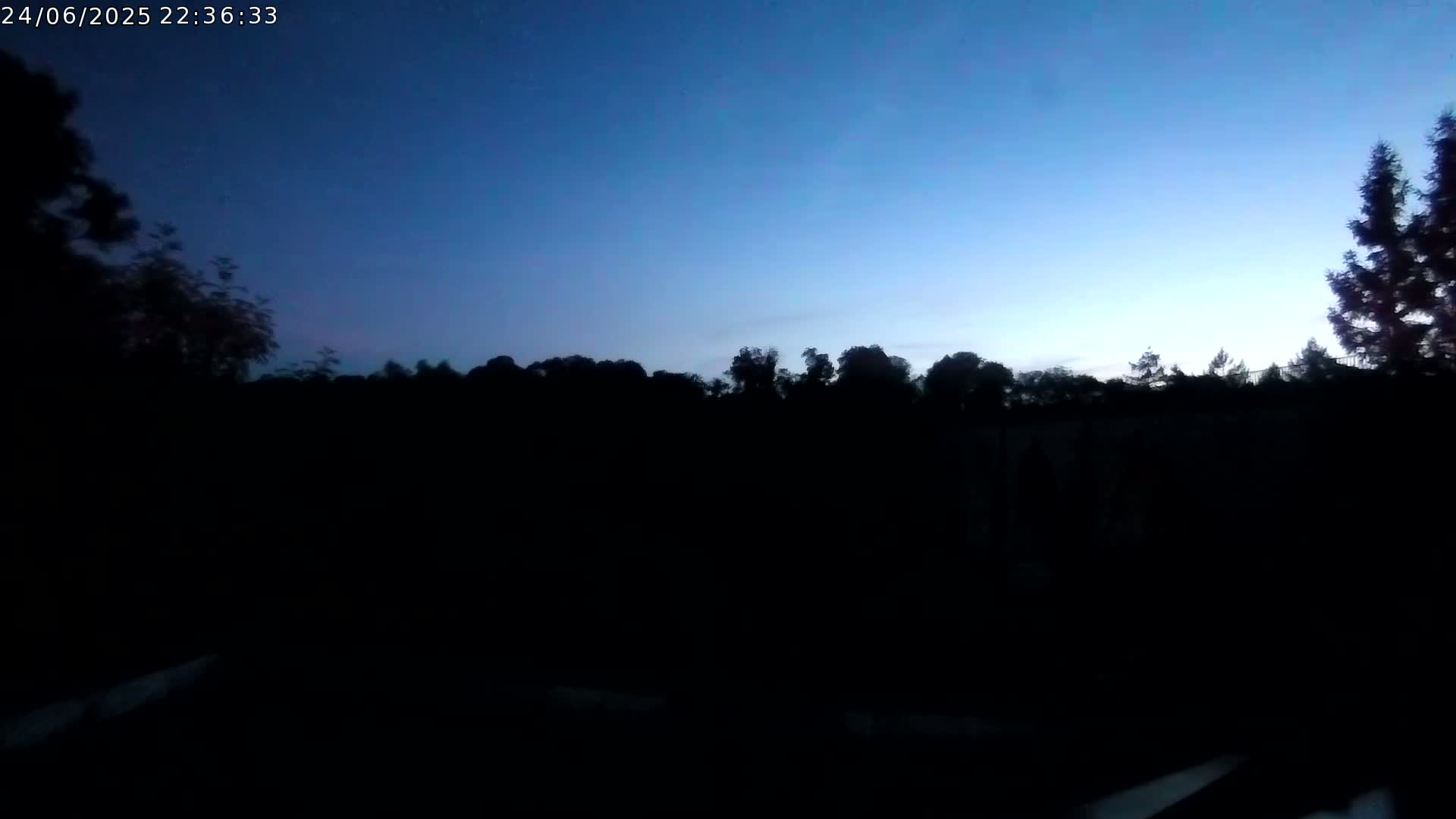 Semur-en-Auxois Commune  Village Live Cam - Montbard, Cote-d'Or, Bourgogne-Franche-Comte, France