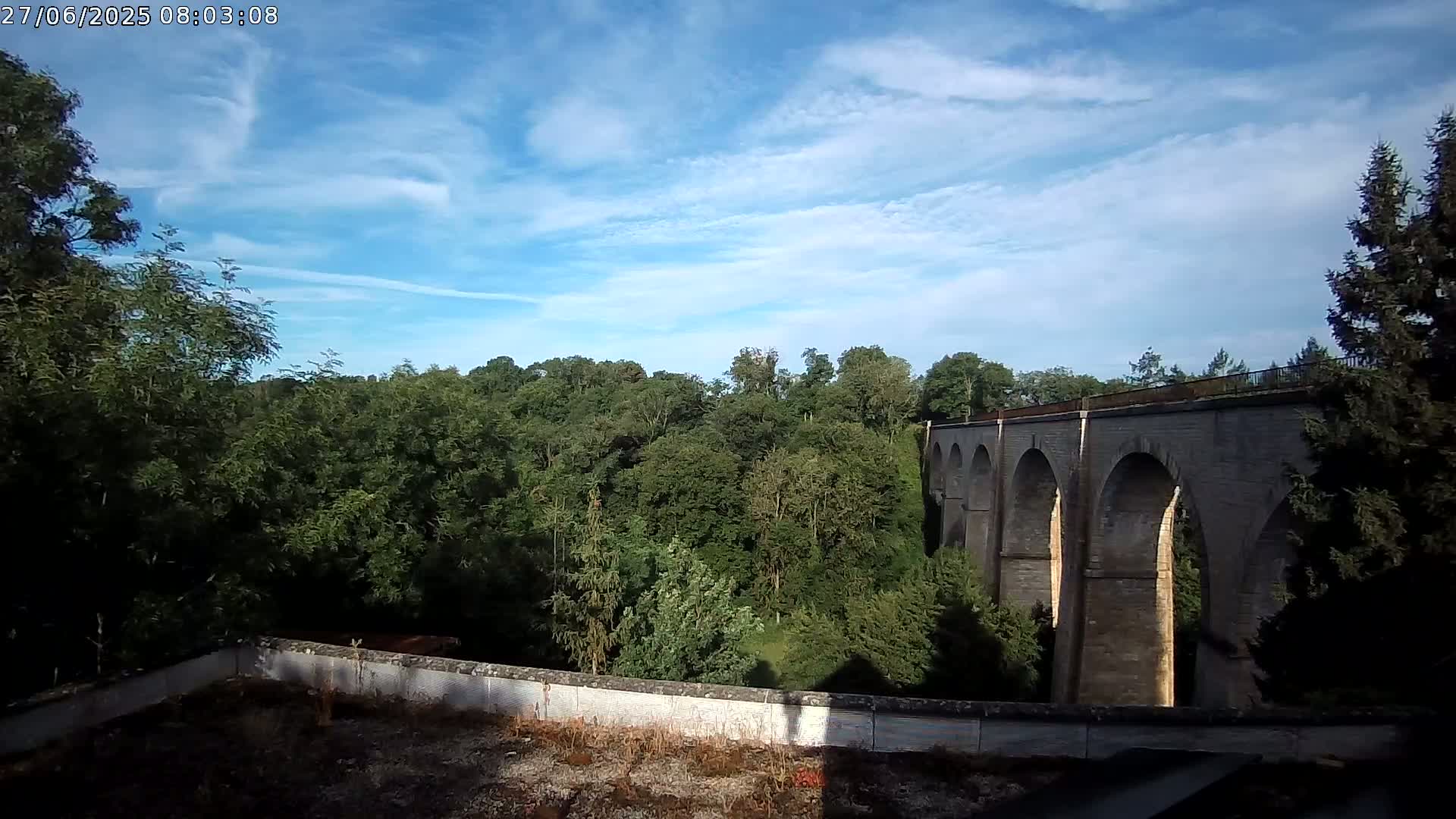 Semur-en-Auxois Commune  Village Live Cam - Montbard, Cote-d'Or, Bourgogne-Franche-Comte, France