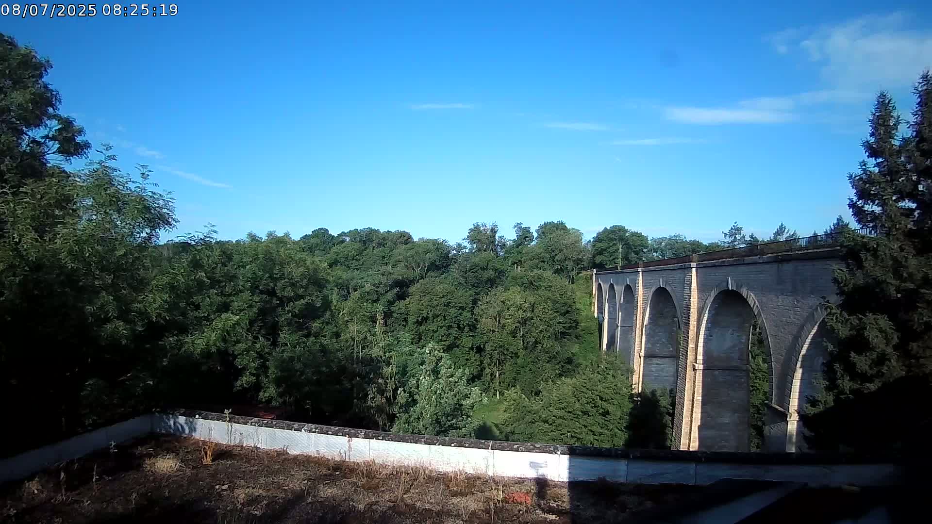 Semur-en-Auxois Commune  Village Live Cam - Montbard, Cote-d'Or, Bourgogne-Franche-Comte, France