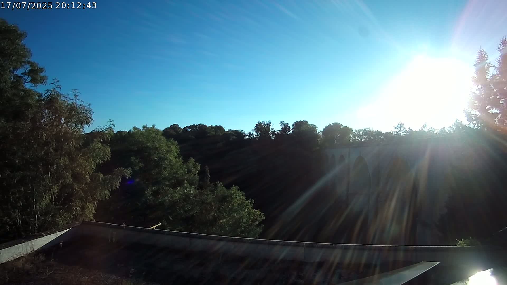 Semur-en-Auxois Commune  Village Live Cam - Montbard, Cote-d'Or, Bourgogne-Franche-Comte, France
