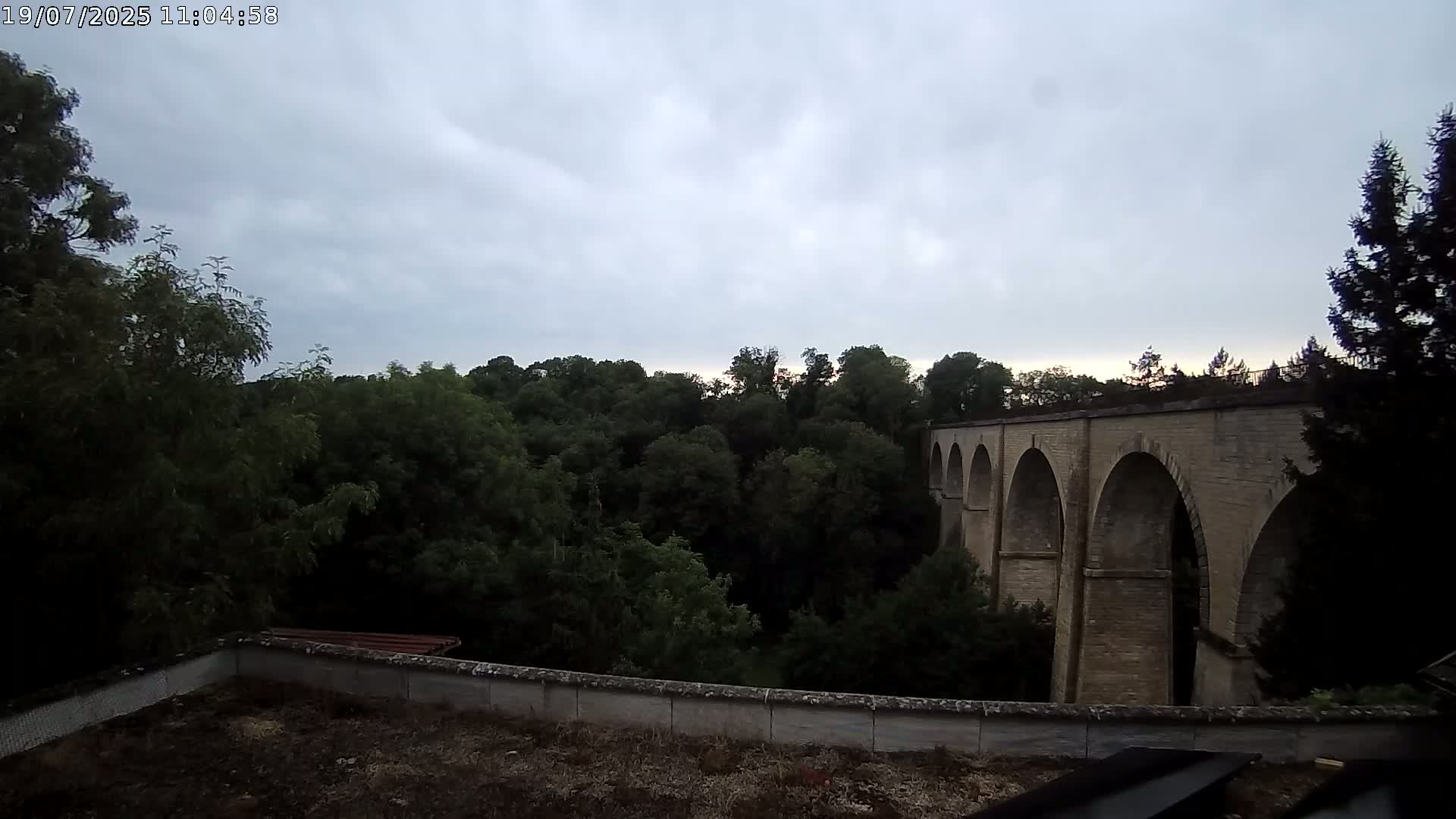Semur-en-Auxois Commune  Village Live Cam - Montbard, Cote-d'Or, Bourgogne-Franche-Comte, France