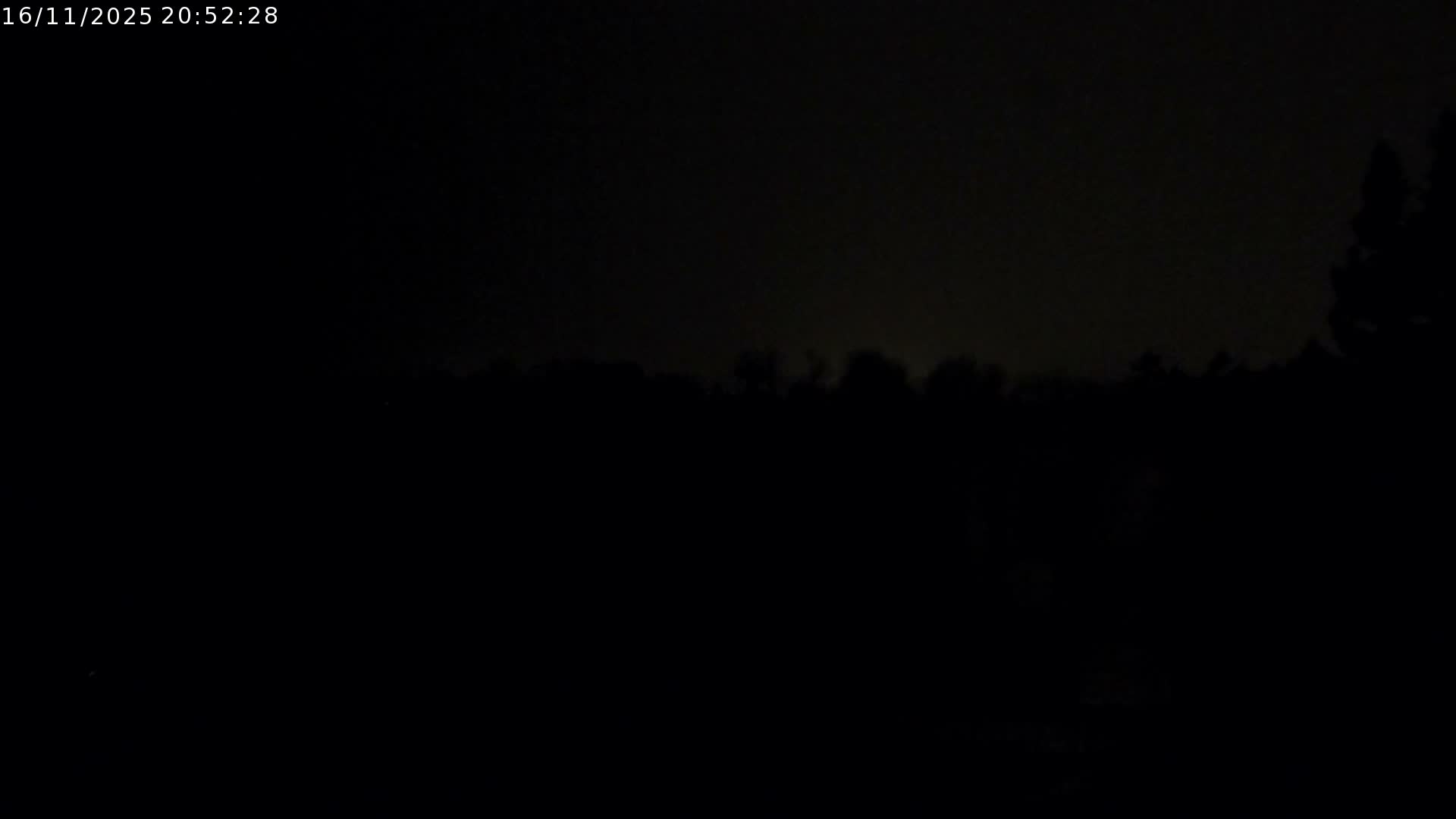 Semur-en-Auxois Commune  Village Live Cam - Montbard, Cote-d'Or, Bourgogne-Franche-Comte, France