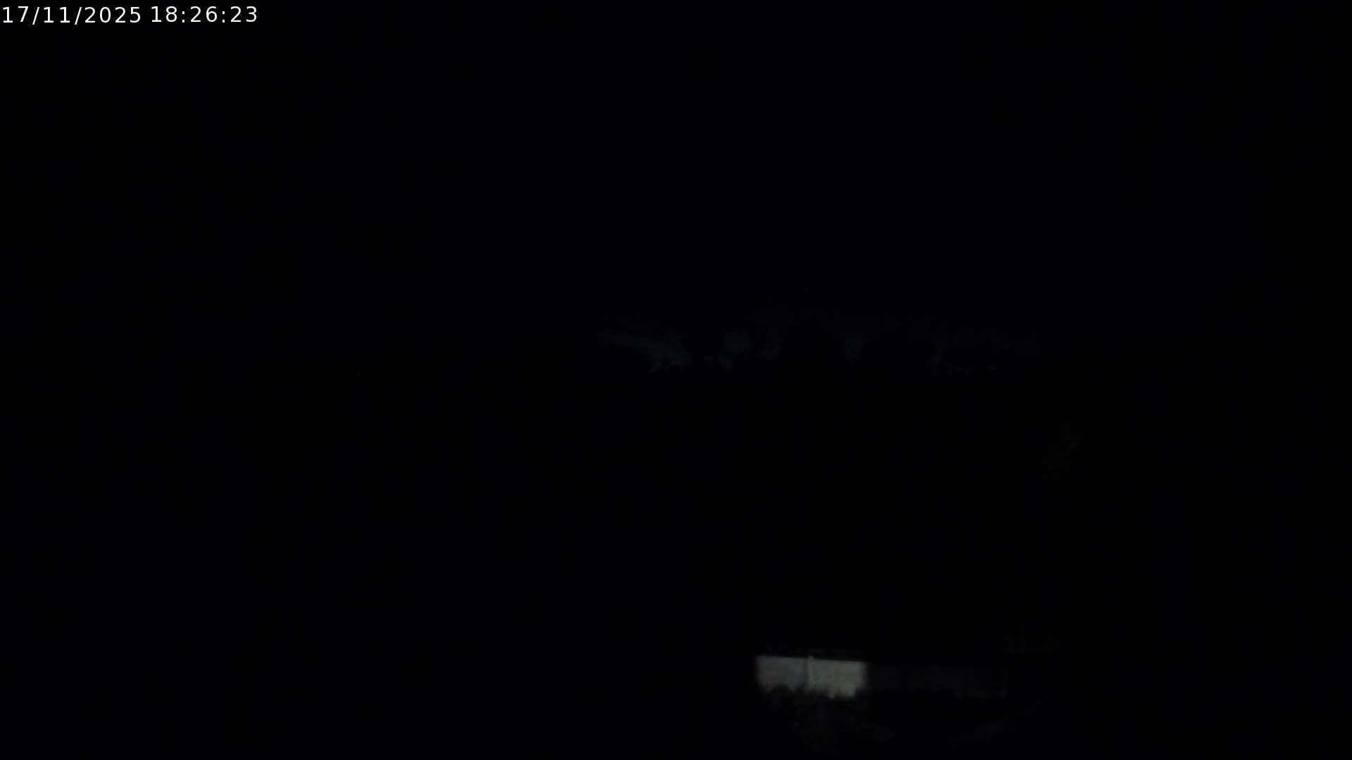 Semur-en-Auxois Commune  Village Live Cam - Montbard, Cote-d'Or, Bourgogne-Franche-Comte, France