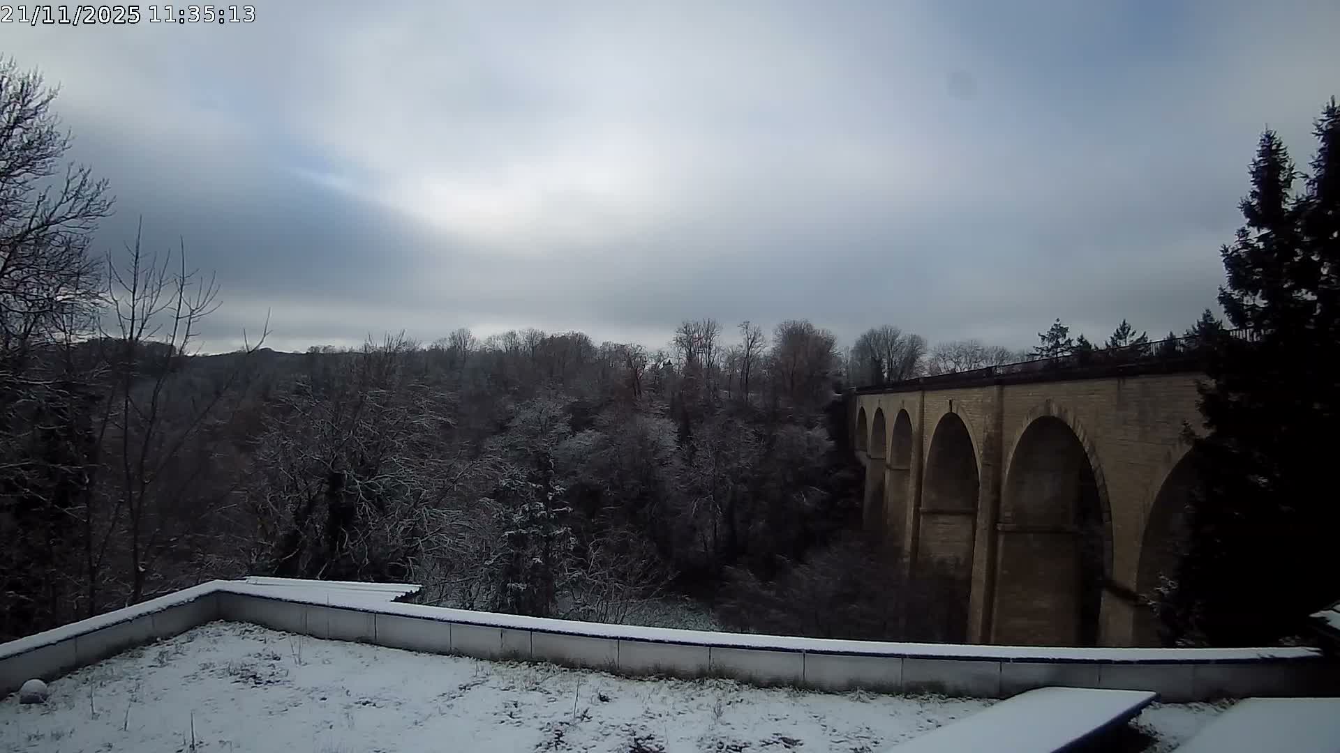 Semur-en-Auxois Commune  Village Live Cam - Montbard, Cote-d'Or, Bourgogne-Franche-Comte, France