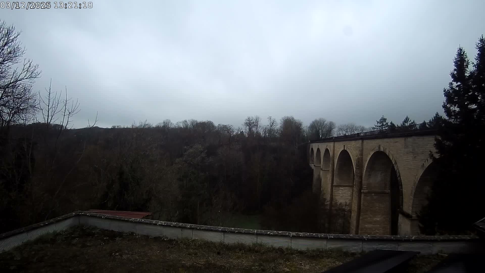 Semur-en-Auxois Commune  Village Live Cam - Montbard, Cote-d'Or, Bourgogne-Franche-Comte, France