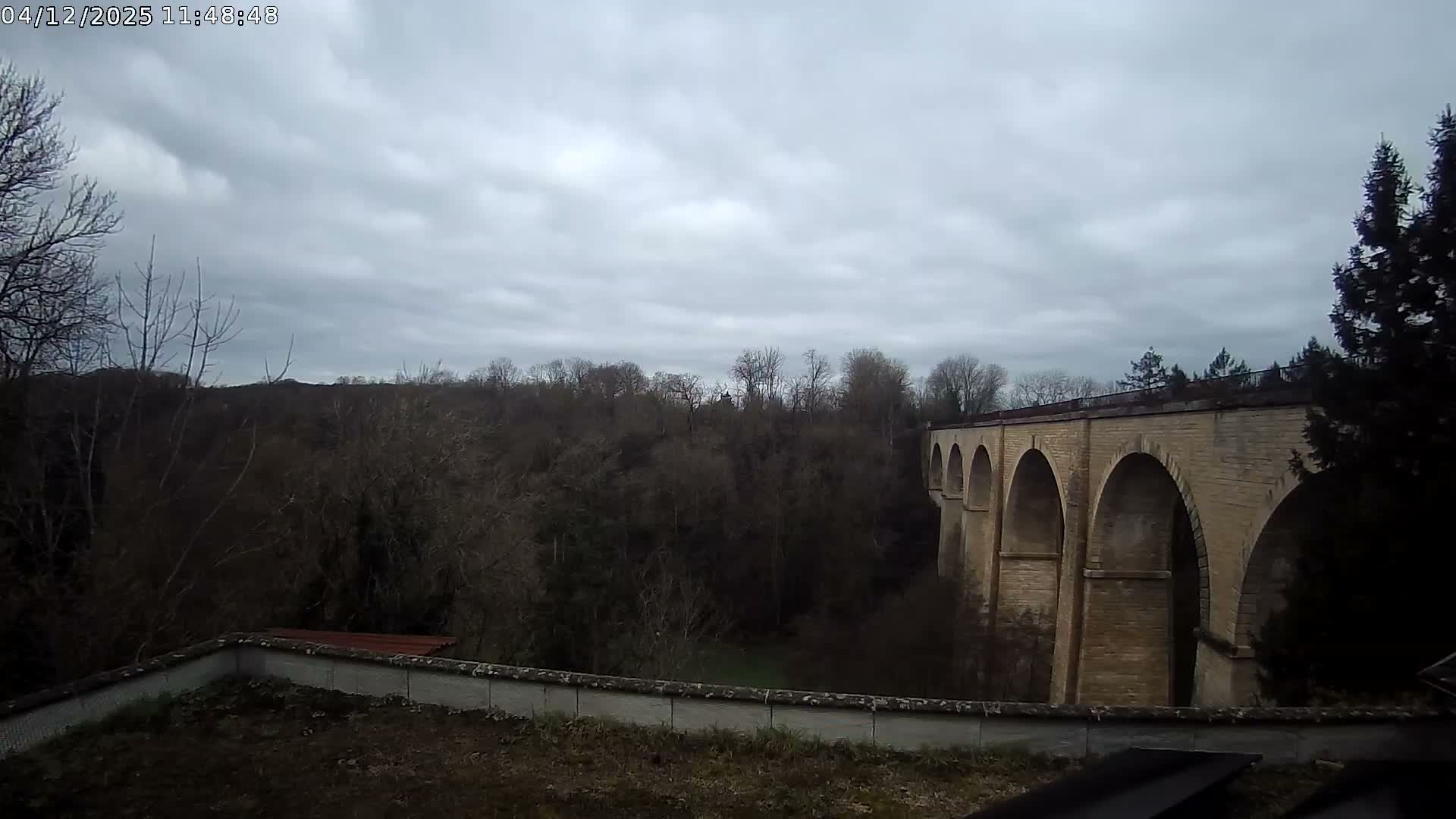 Semur-en-Auxois Commune  Village Live Cam - Montbard, Cote-d'Or, Bourgogne-Franche-Comte, France