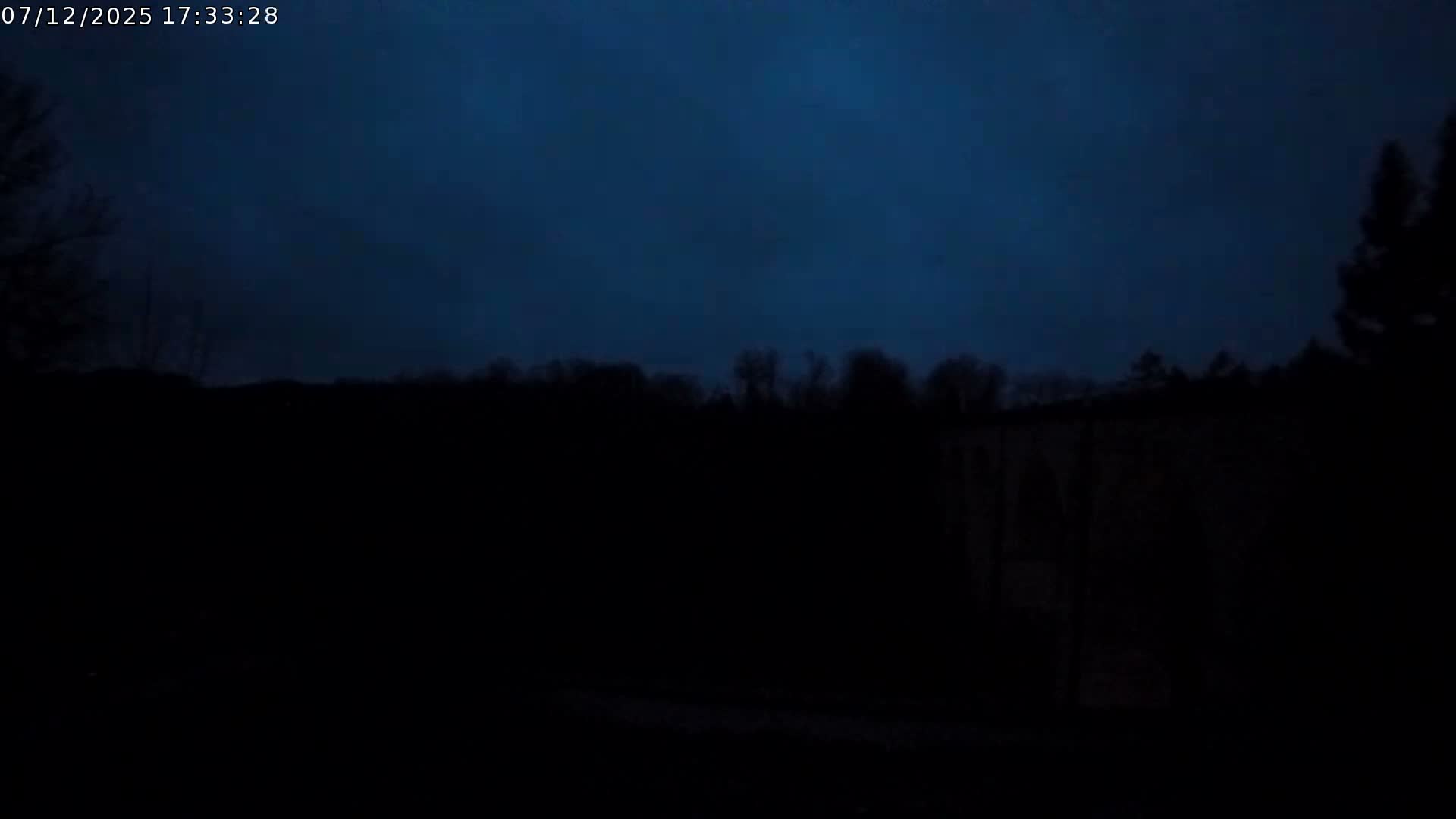 Semur-en-Auxois Commune  Village Live Cam - Montbard, Cote-d'Or, Bourgogne-Franche-Comte, France