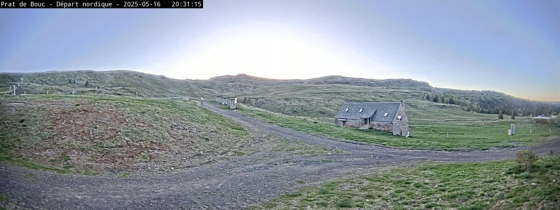 Albepierre-Bredons , Prat de Bouc Ski Slopes Live Cam - Saint-Flour, Cantal, Auvergne-Rhone-Alpes