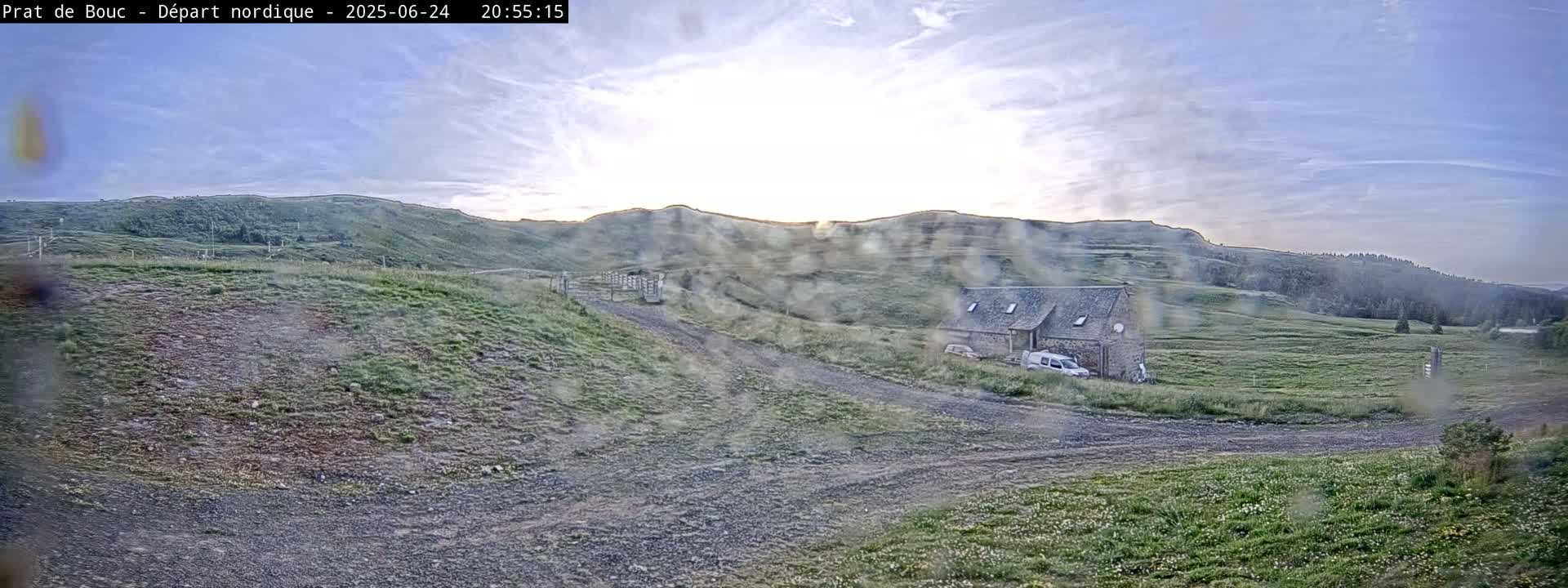 Albepierre-Bredons , Prat de Bouc Ski Slopes Live Cam - Saint-Flour, Cantal, Auvergne-Rhone-Alpes