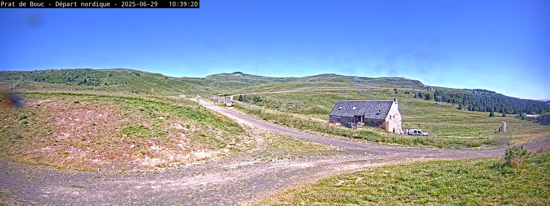 Albepierre-Bredons , Prat de Bouc Ski Slopes Live Cam - Saint-Flour, Cantal, Auvergne-Rhone-Alpes