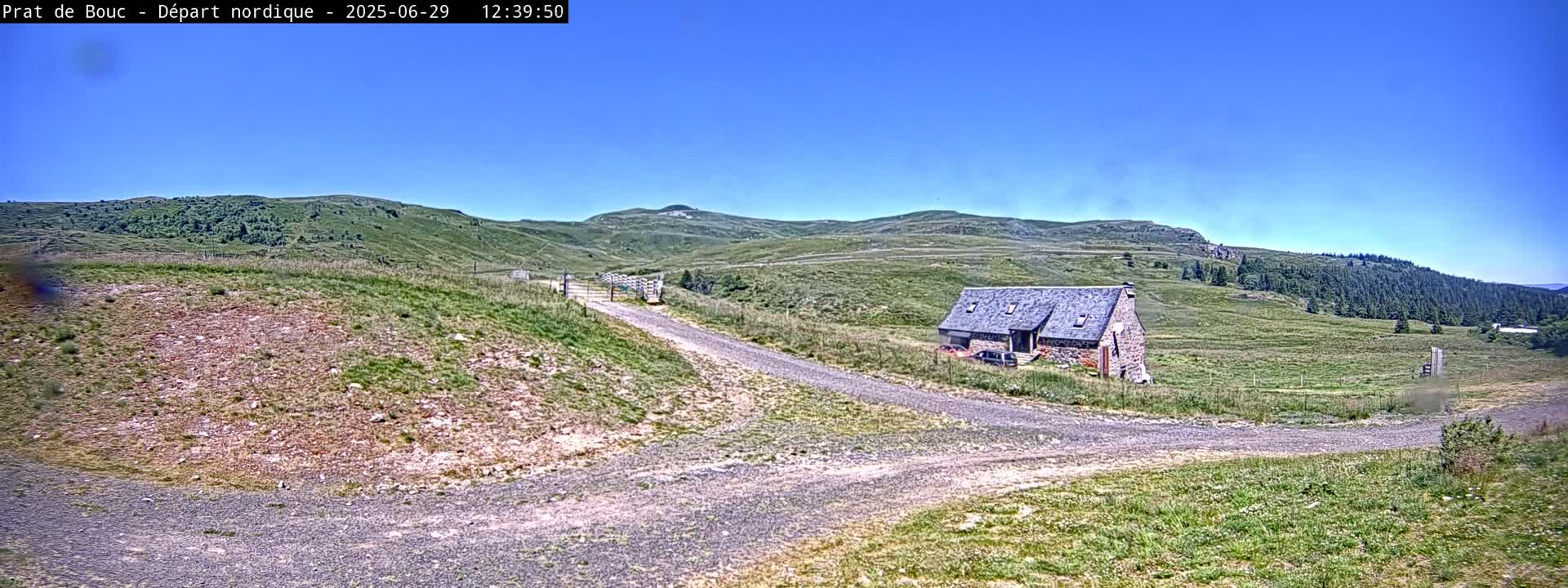 Albepierre-Bredons , Prat de Bouc Ski Slopes Live Cam - Saint-Flour, Cantal, Auvergne-Rhone-Alpes