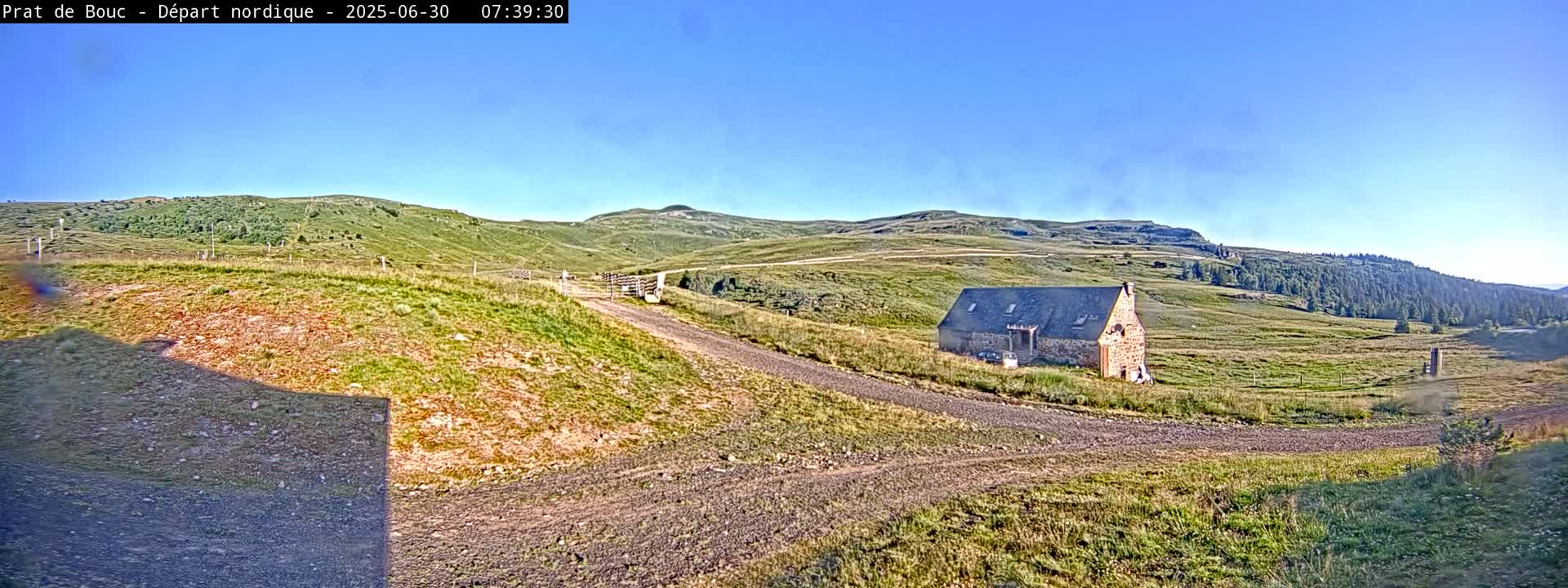 Albepierre-Bredons , Prat de Bouc Ski Slopes Live Cam - Saint-Flour, Cantal, Auvergne-Rhone-Alpes
