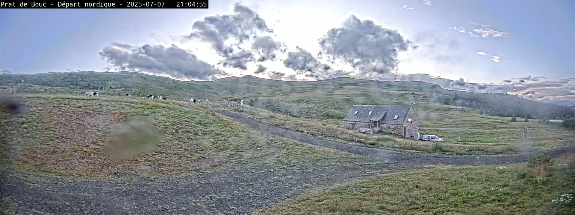 Albepierre-Bredons , Prat de Bouc Ski Slopes Live Cam - Saint-Flour, Cantal, Auvergne-Rhone-Alpes