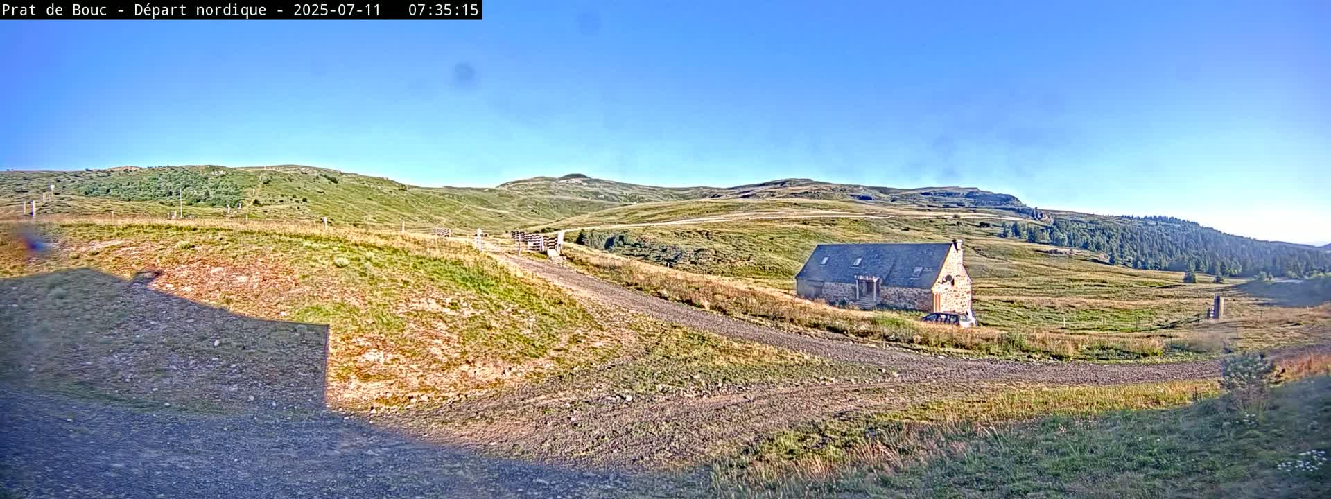 Albepierre-Bredons , Prat de Bouc Ski Slopes Live Cam - Saint-Flour, Cantal, Auvergne-Rhone-Alpes