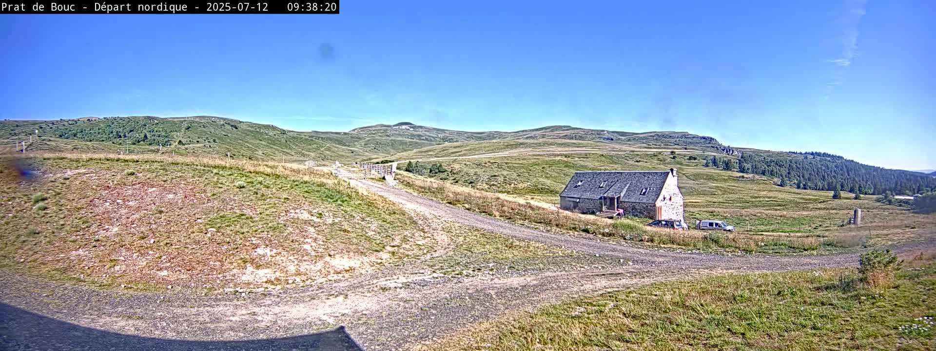 Albepierre-Bredons , Prat de Bouc Ski Slopes Live Cam - Saint-Flour, Cantal, Auvergne-Rhone-Alpes