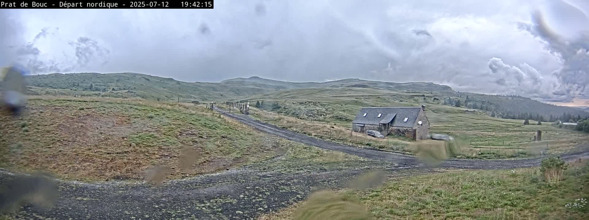 Albepierre-Bredons , Prat de Bouc Ski Slopes Live Cam - Saint-Flour, Cantal, Auvergne-Rhone-Alpes