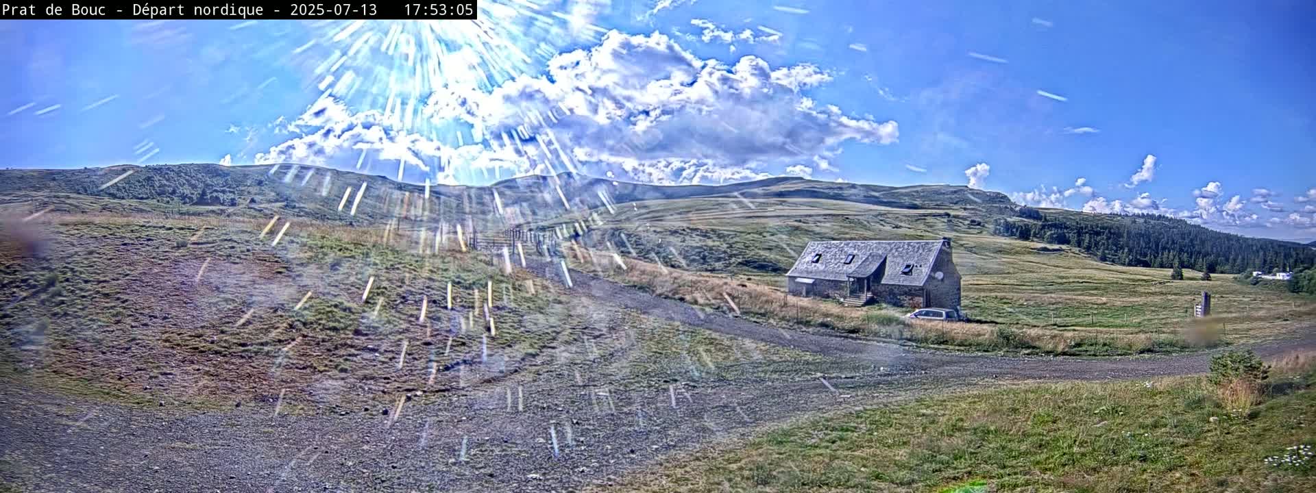 Albepierre-Bredons , Prat de Bouc Ski Slopes Live Cam - Saint-Flour, Cantal, Auvergne-Rhone-Alpes